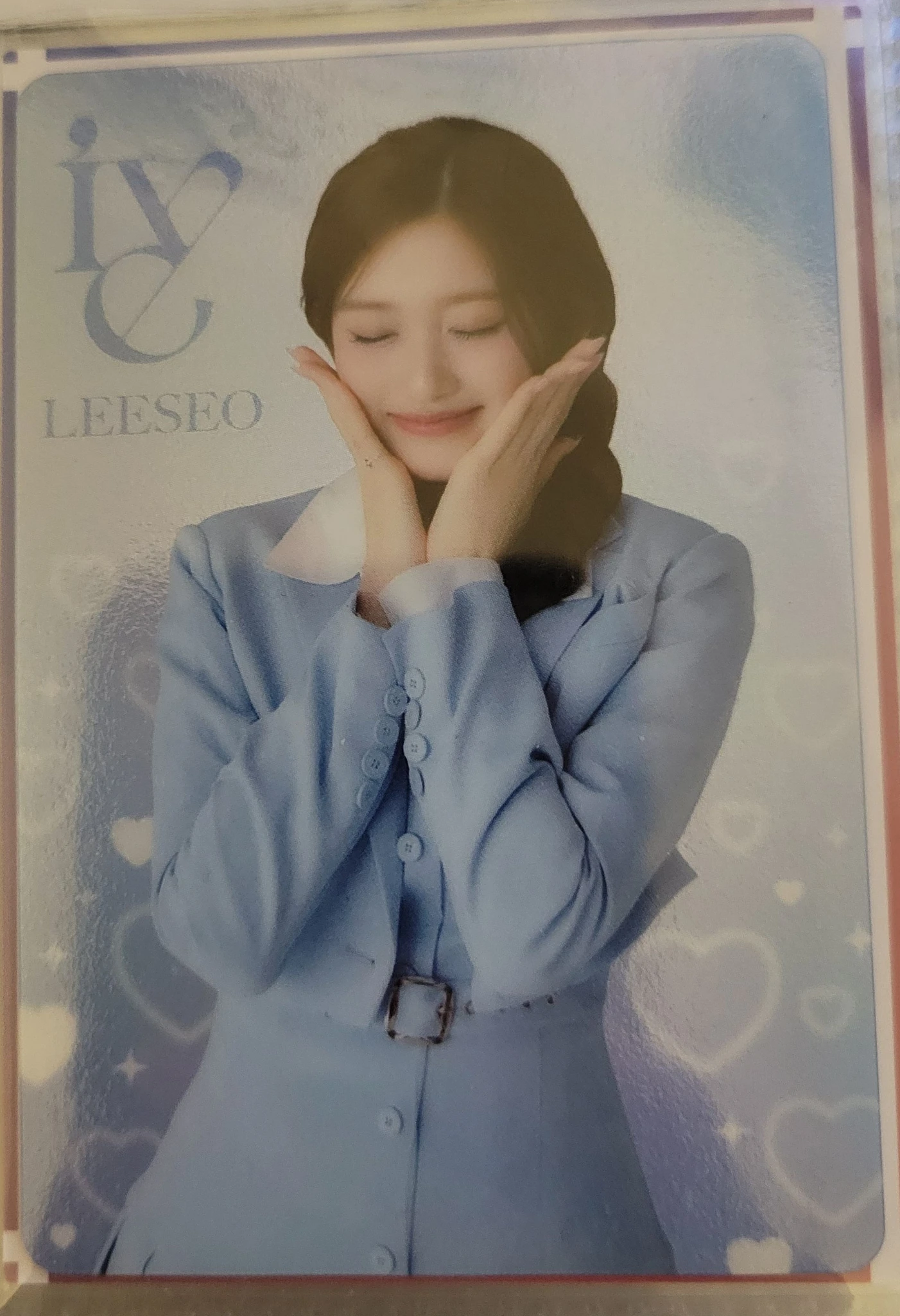 IVE Leeseo IVE - Leeseo - IVE FROM STARSHIP ENTERTAINMENT WITH AMUSE Stick Wafer Other trading card holographic (hologram) listing photo 1