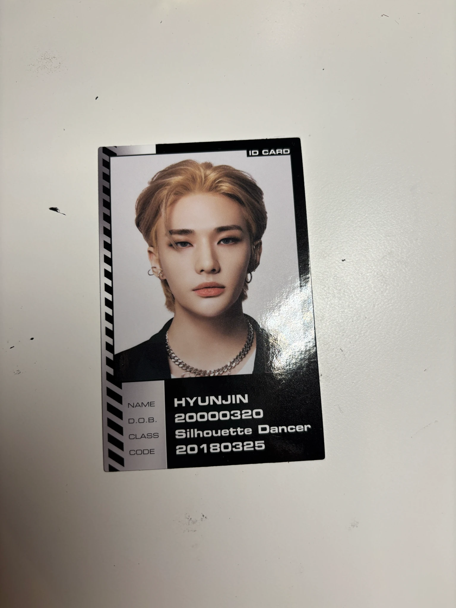 Stray Kids Hyunjin Stray Kids - Hyunjin - Oddinary Album album photocard id card listing photo 1