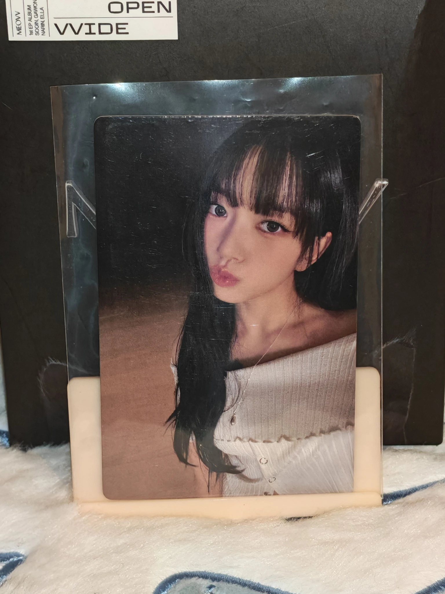 MEOVV Sooin MEOVV - Sooin - MY EYES OPEN VVIDE Album fansign artisynx listing photo 1