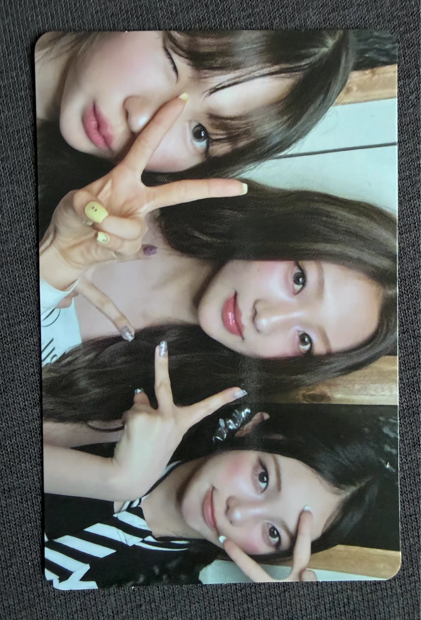Hearts2Hearts Hearts2Hearts - Ye-on & Ian & Stella - FOCUS Album unit photocard korean album album photocard listing photo 1