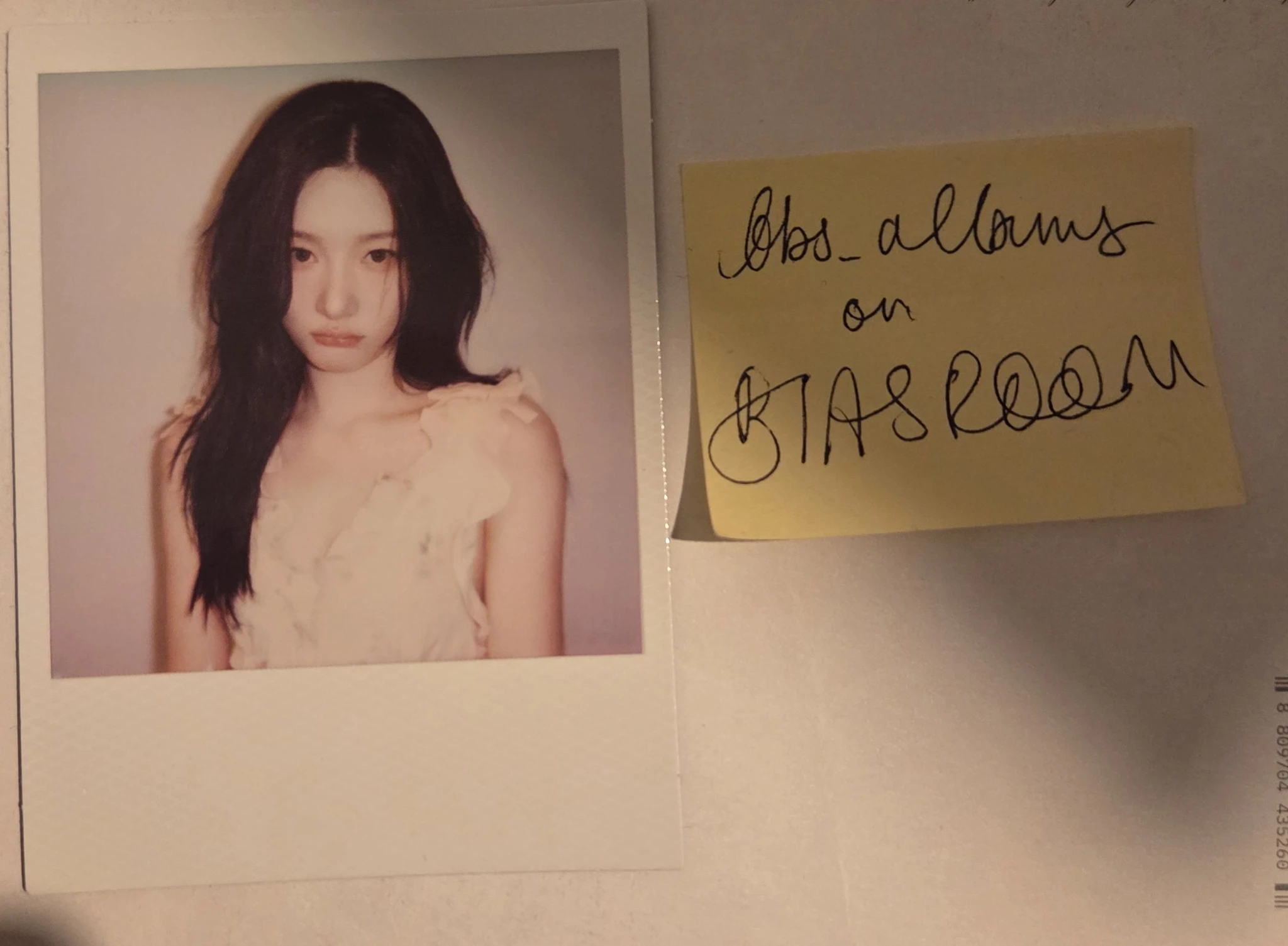 I.O.I Chaeyeon I.O.I - Chaeyeon - LOOP Album polaroid album inclusion listing photo 1