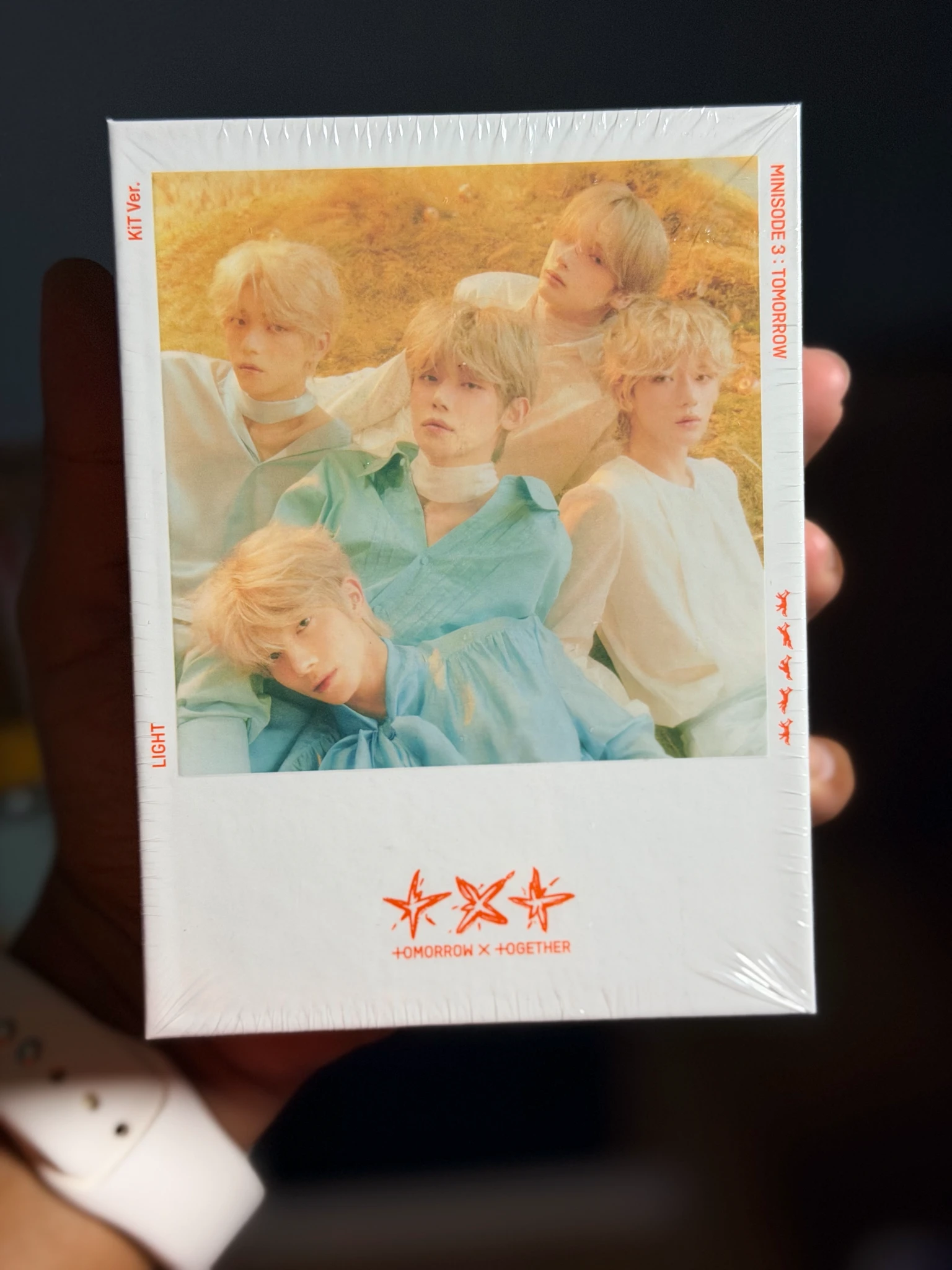 TOMORROW X TOGETHER TOMORROW X TOGETHER - Minisode 3: Tomorrow Album pob (pre-order benefit) postcard weverse global shop (wvg) light version listing photo 1