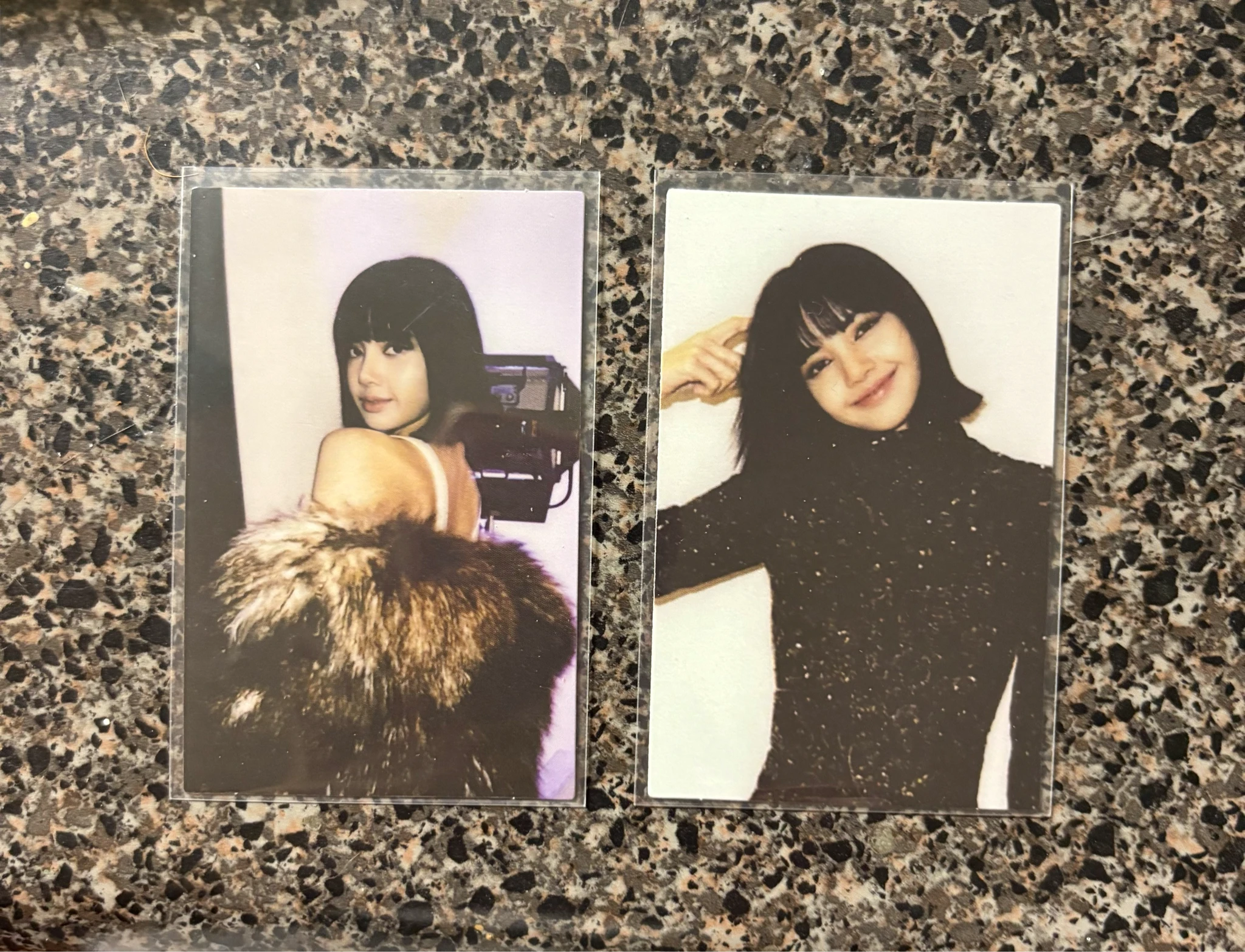BLACKPINK Lisa BLACKPINK-Lisa-Album-THE ALBUM listing photo 1