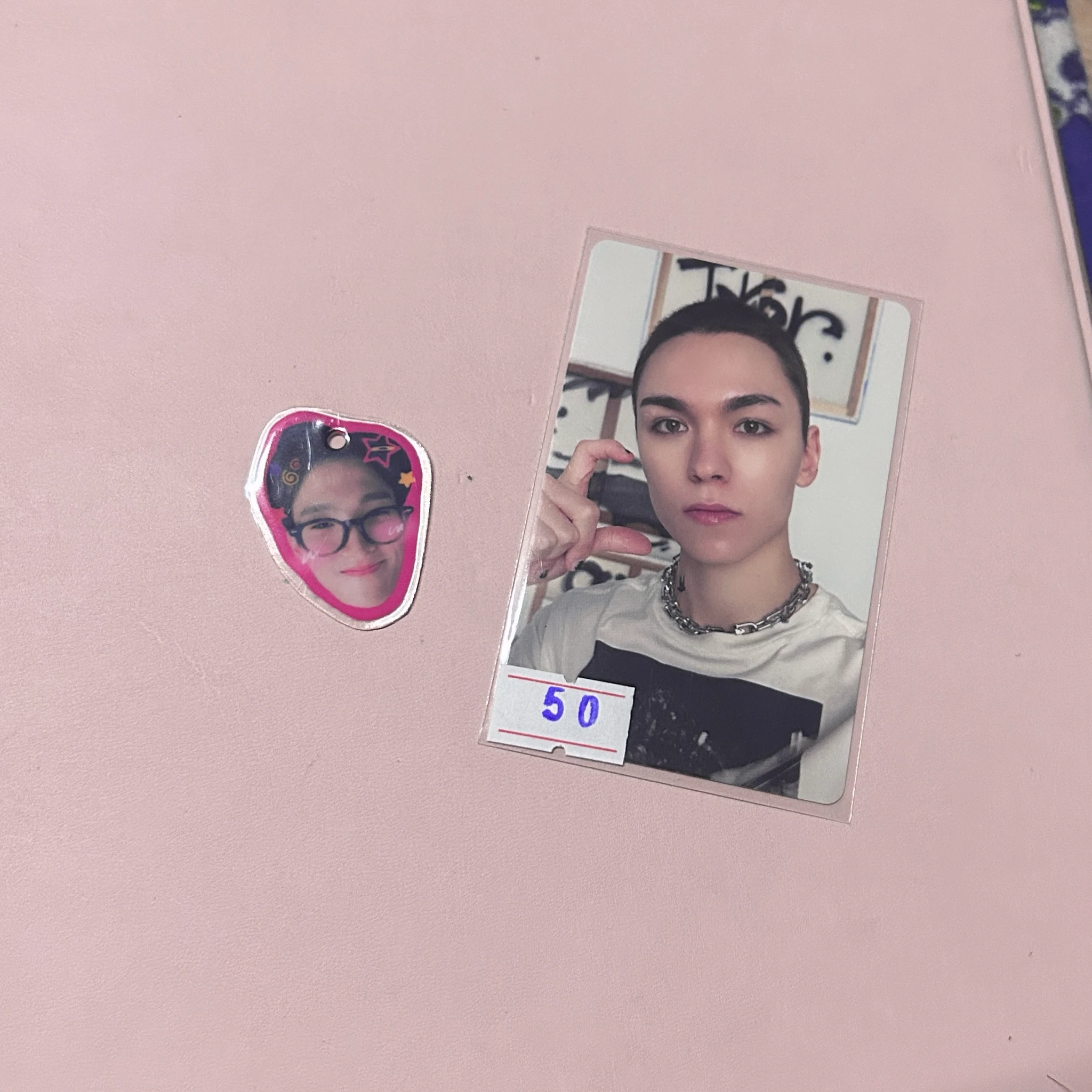 SEVENTEEN Vernon SEVENTEEN - Vernon - HAPPY BURSTDAY Album listing photo 1