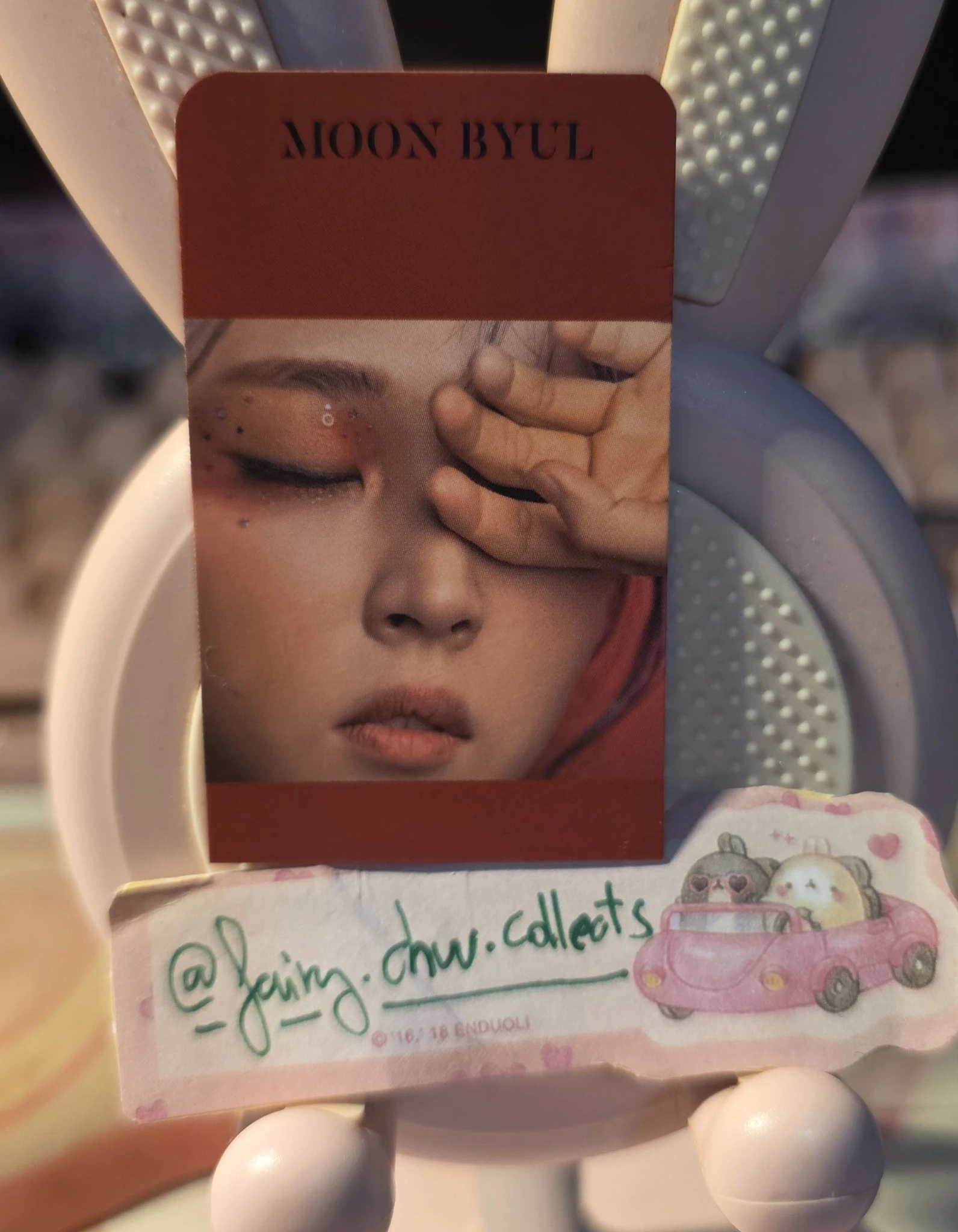 MAMAMOO Moonbyul MAMAMOO - Moonbyul - White Wind Album album inclusion mini photocard listing photo 1