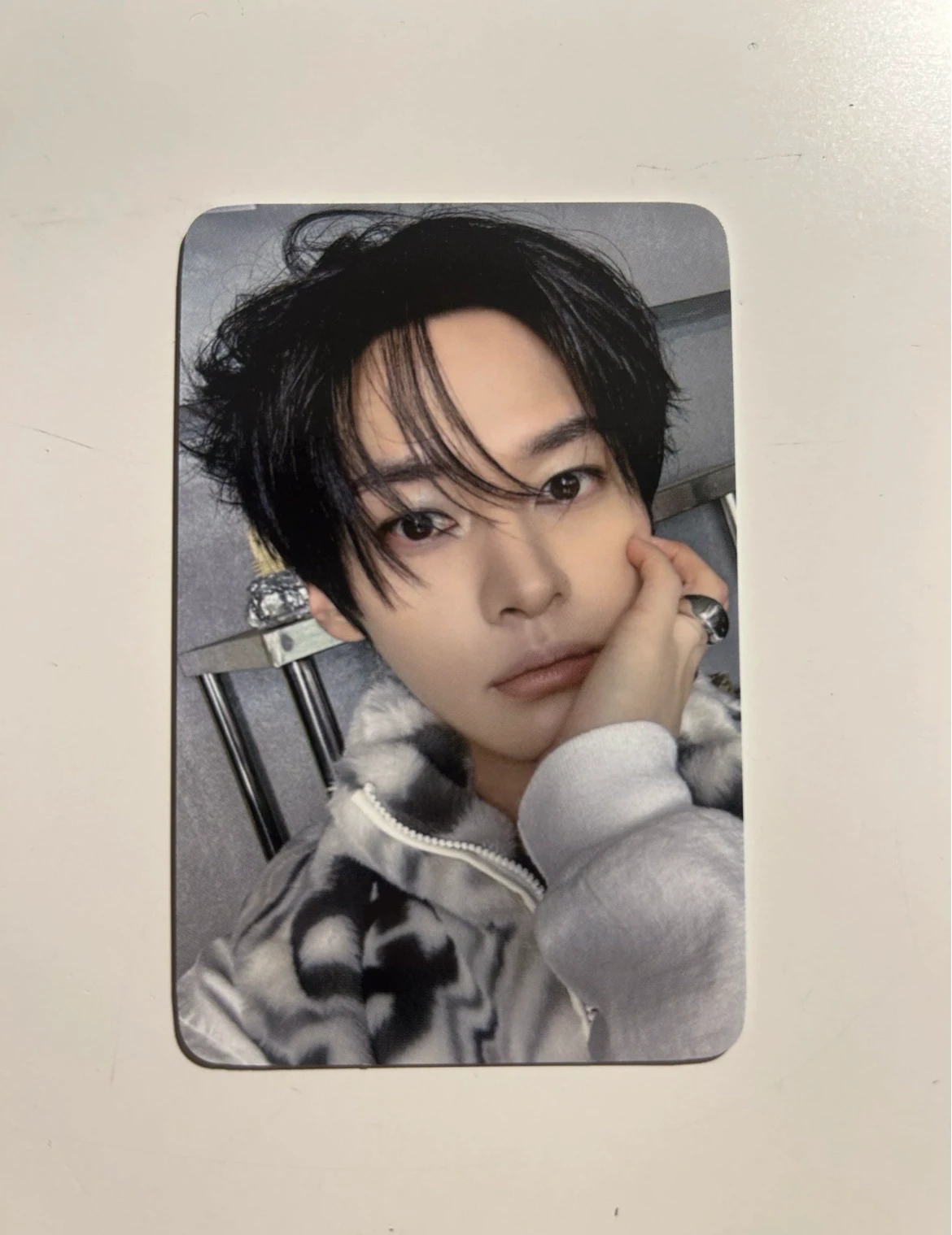 Stray Kids Lee Know Stray Kids - Lee Know - 2026 Season's Greetings - Starlight Supper Club Other photocard set apple music pre-order benefit (pob) listing photo 1
