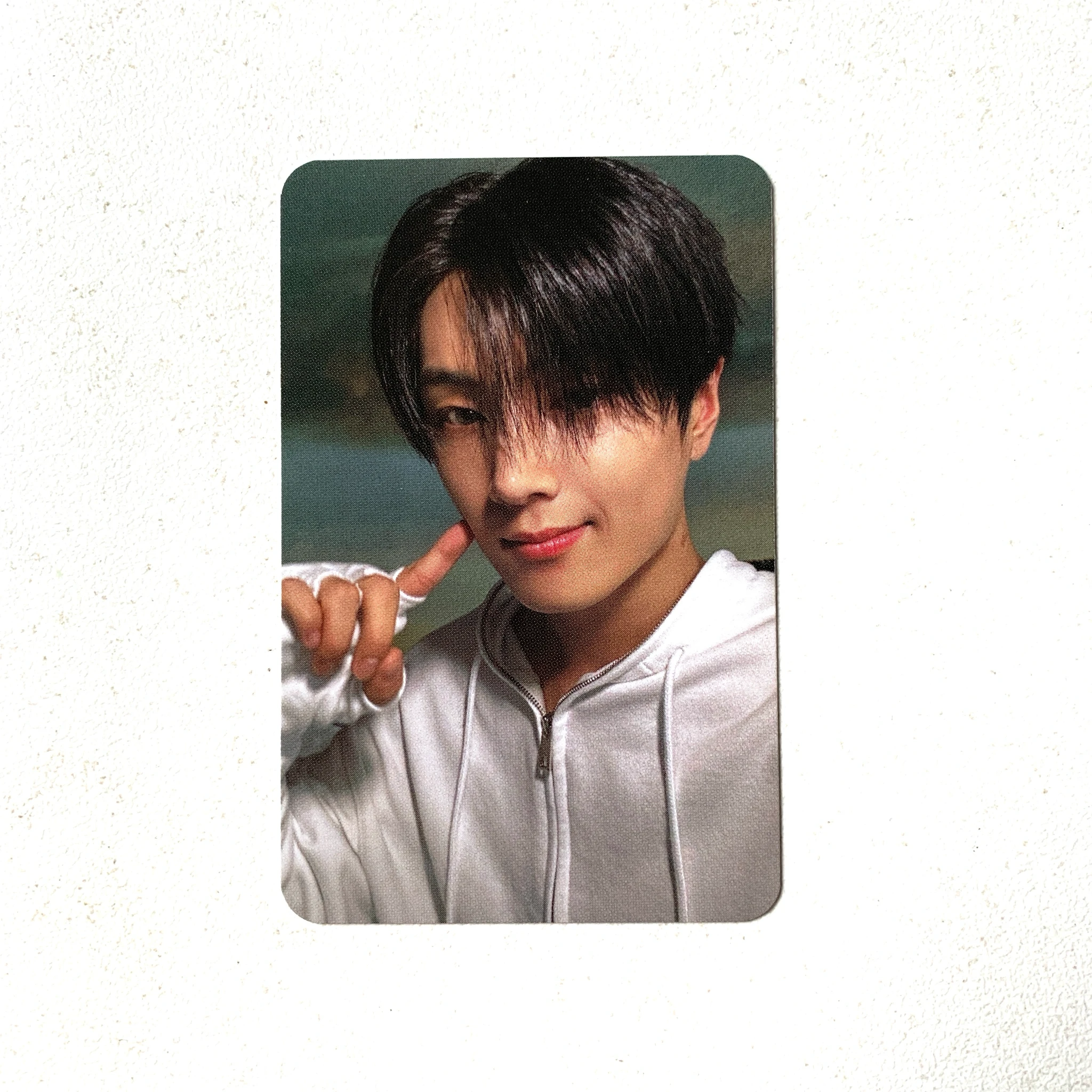 ENHYPEN Jay ENHYPEN - Jay - ROMANCE: UNTOLD-DAYDREAM- Album GS25 pre-order benefit (pob) listing photo 1