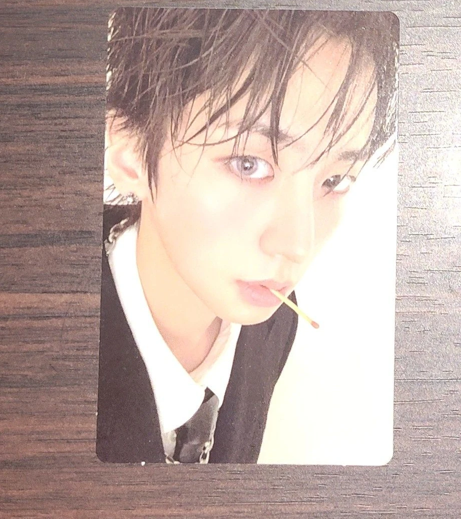 82Major Seongmo 82Major - Seongmo - FEELM Album album photocard photobook version listing photo 1