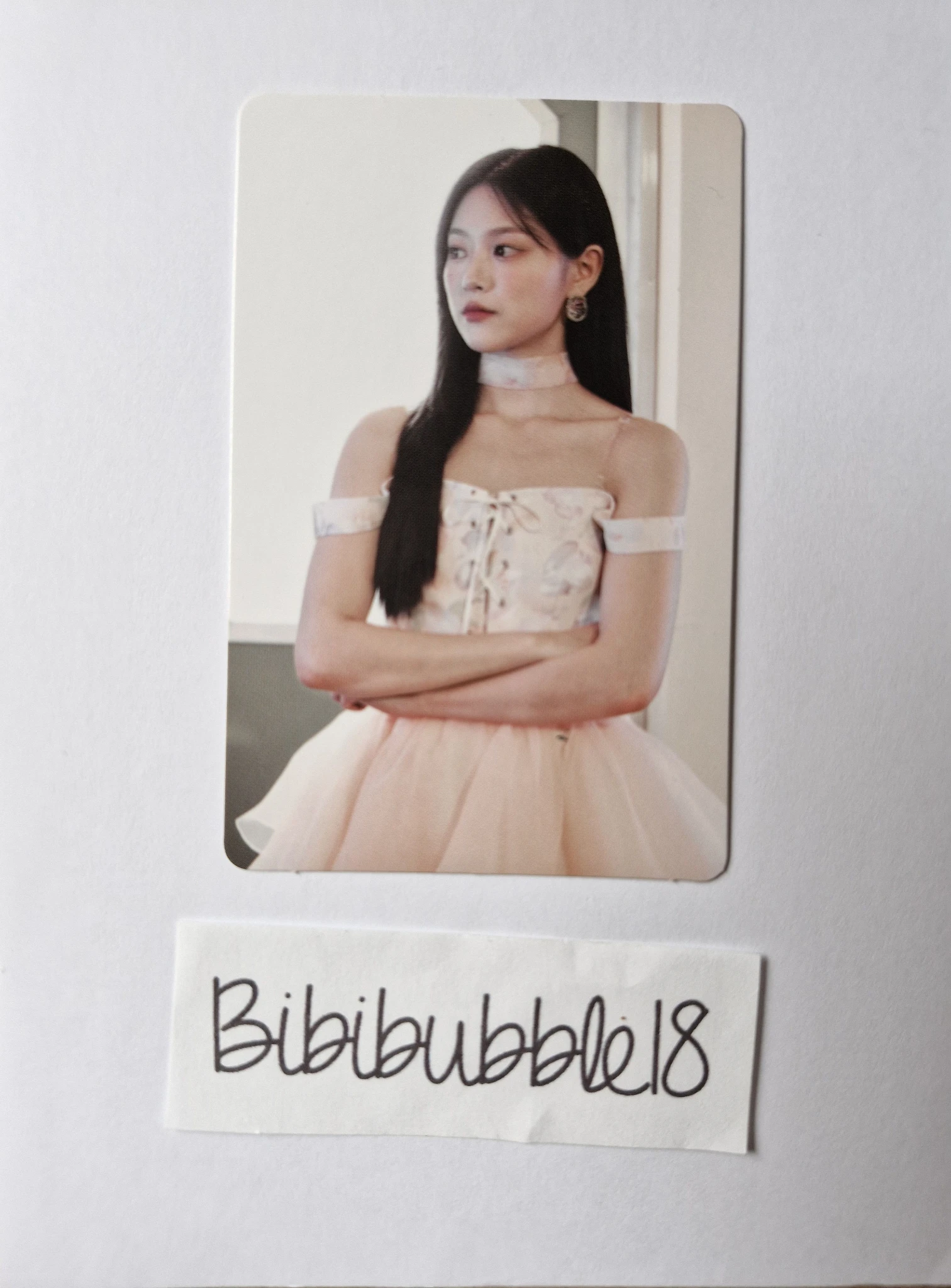 LOONA HyunJin LOONA - HyunJin - Flip That Album AR photocard album photocard listing photo 1