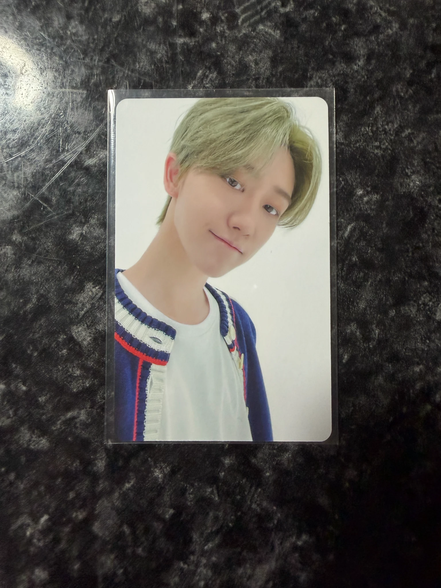 SEVENTEEN The8 SEVENTEEN - The8 - 2022 Season's Greetings Other season's greetings weverse global shop (wvg) listing photo 1