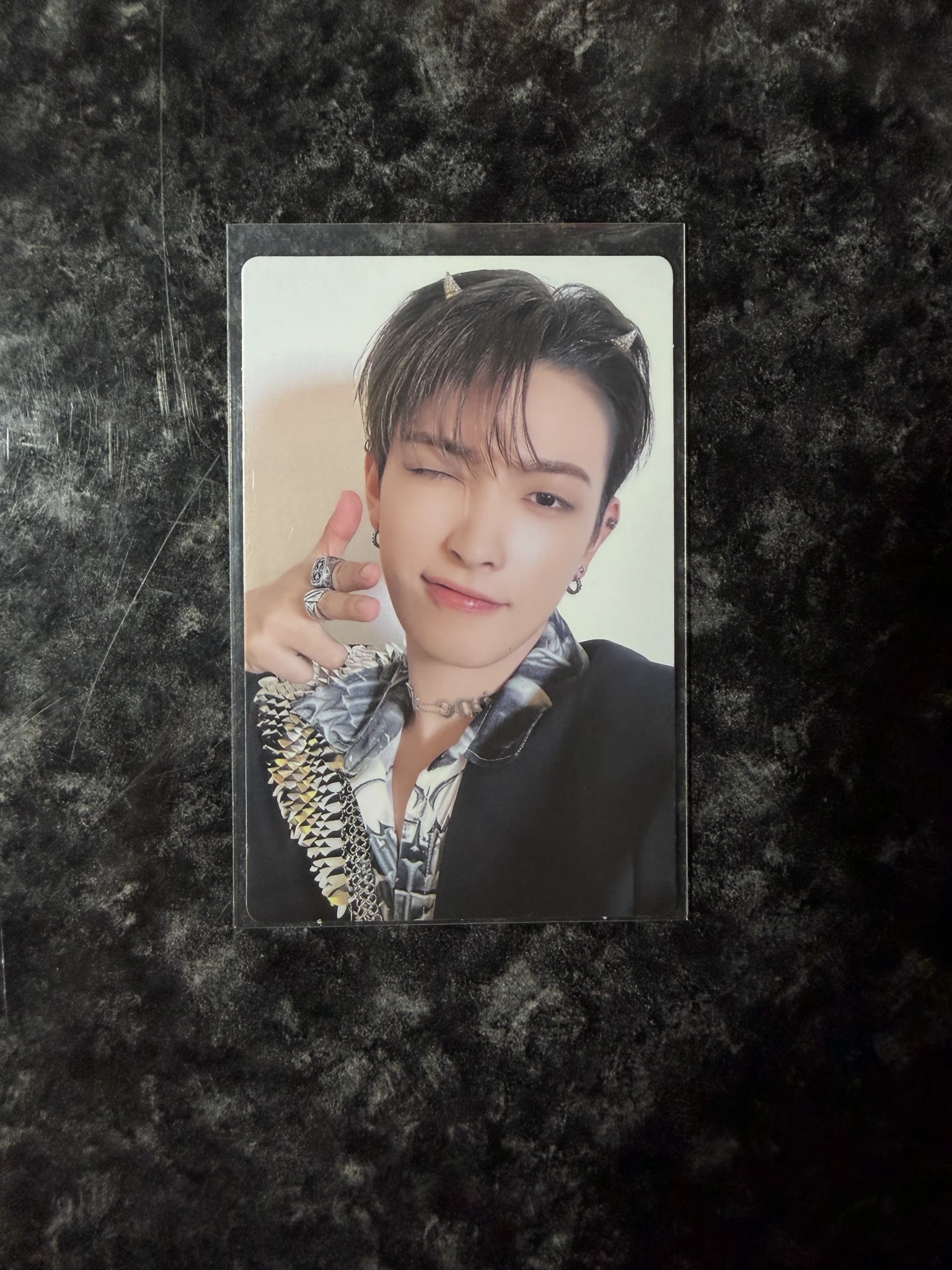 ATEEZ Hongjoong ATEEZ - Hongjoong - Golden Hour : Part 2 Album album photocard europe exclusive listing photo 1