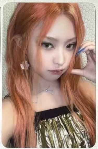 KiiiKiii Haum KiiiKiii - Haum - WhyKiiiKiii Album hellolive fansign video call/fancall 1:1 round 1 listing photo 1