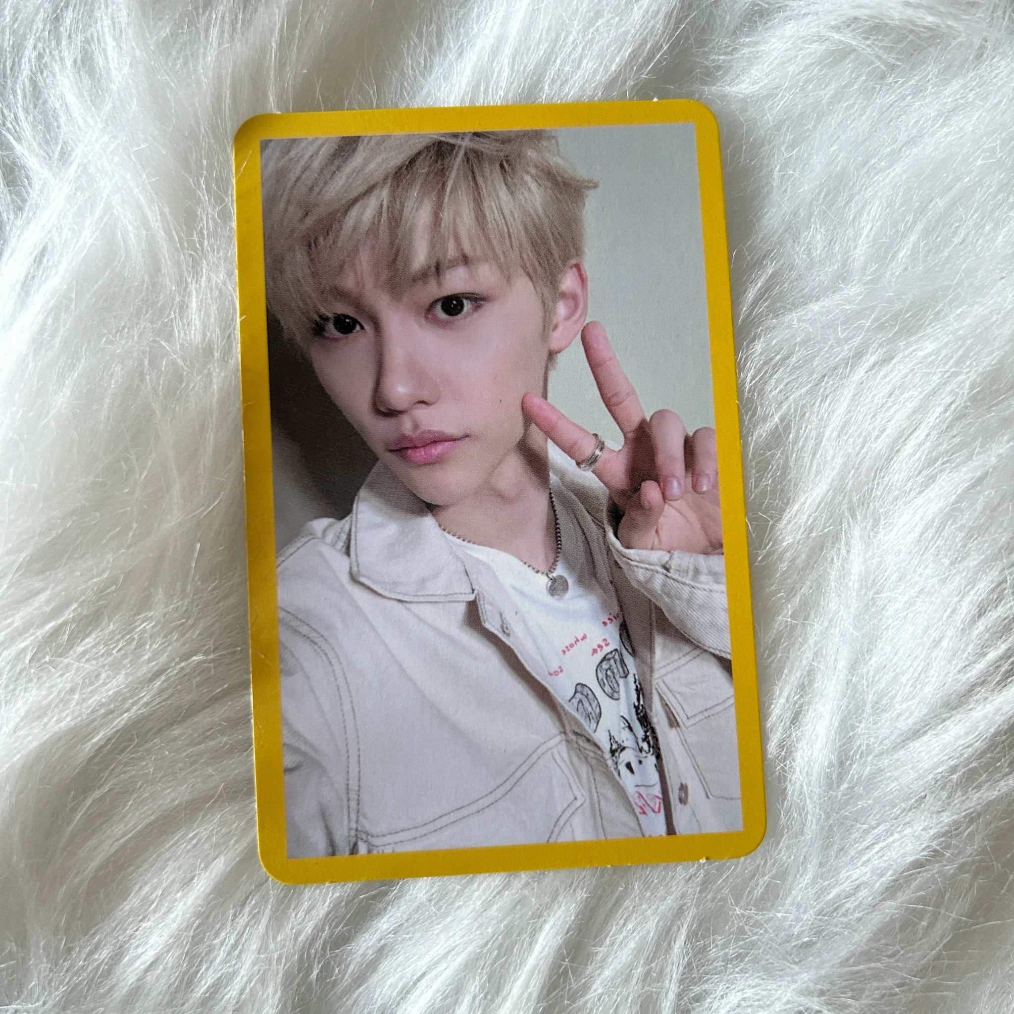 Stray Kids Felix Stray Kids - Felix - Clé 2: Yellow Wood Album album photocard yellow border ver. listing photo 1