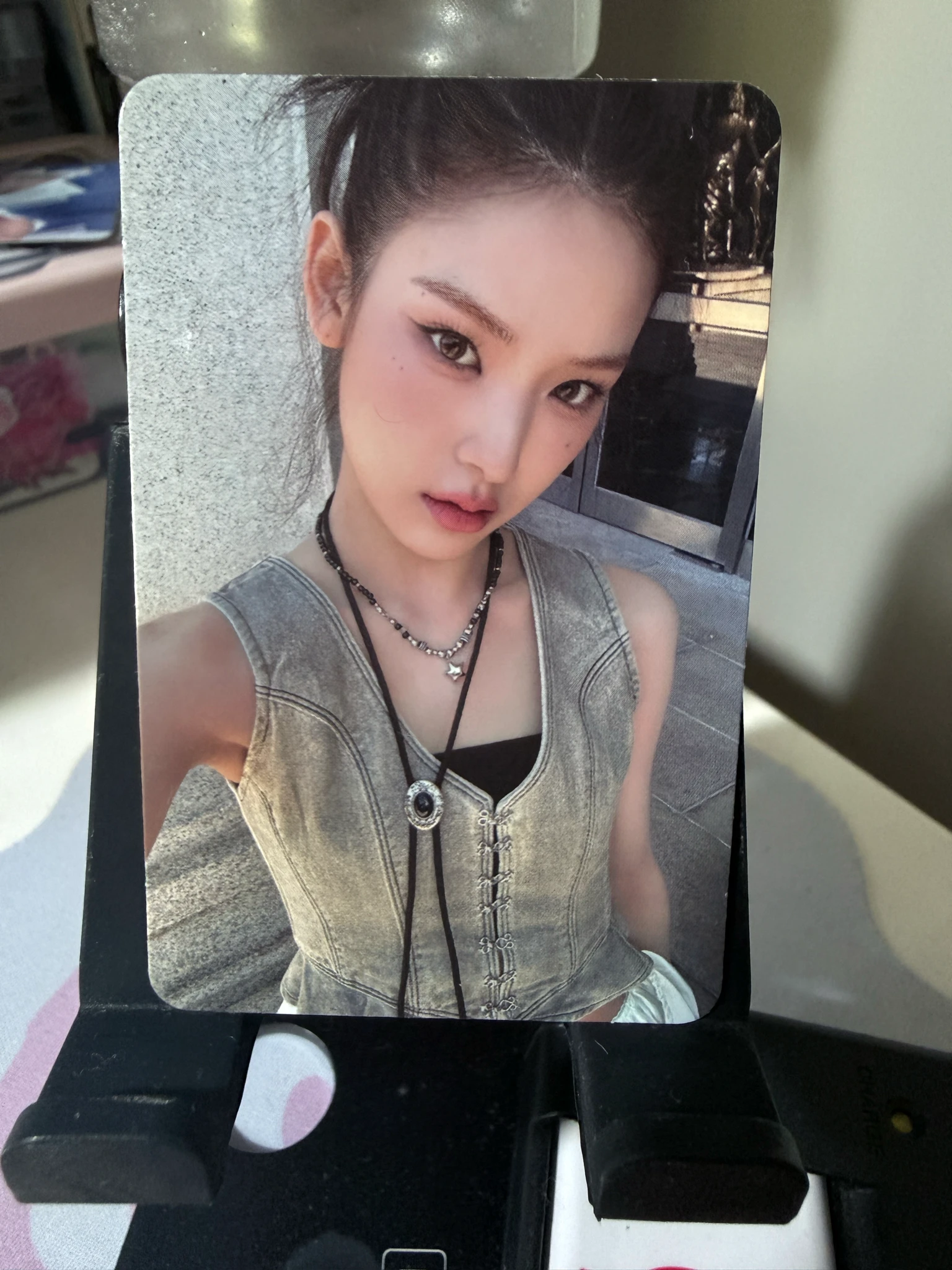 izna Mai izna - MAI - N/a Album na ver album photocard listing photo 1