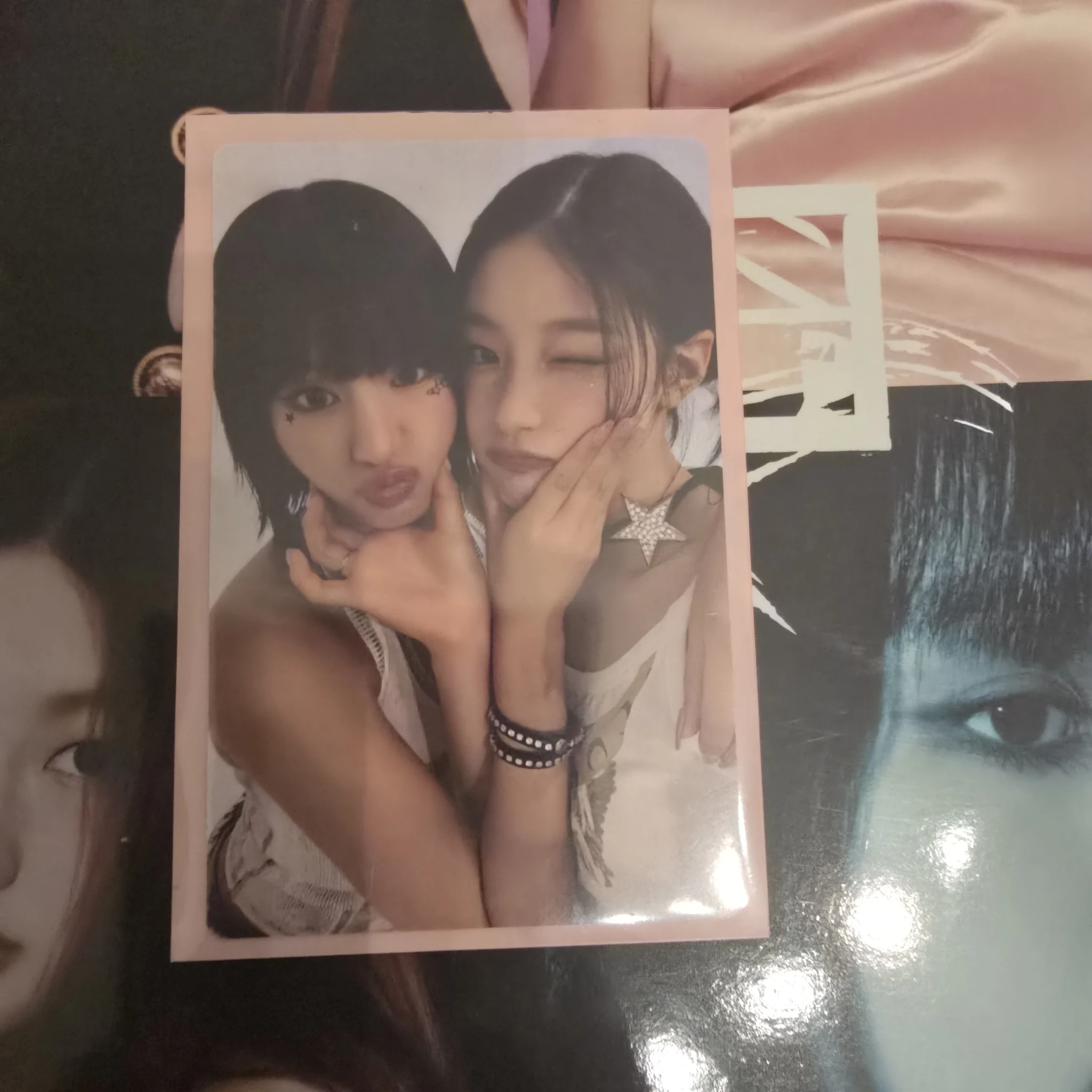 KISS OF LIFE KISS OF LIFE - Julie & Belle - KISS OF LIFE 1st WORLD TOUR: KISS ROAD in Europe/North America Event trading card listing photo 1