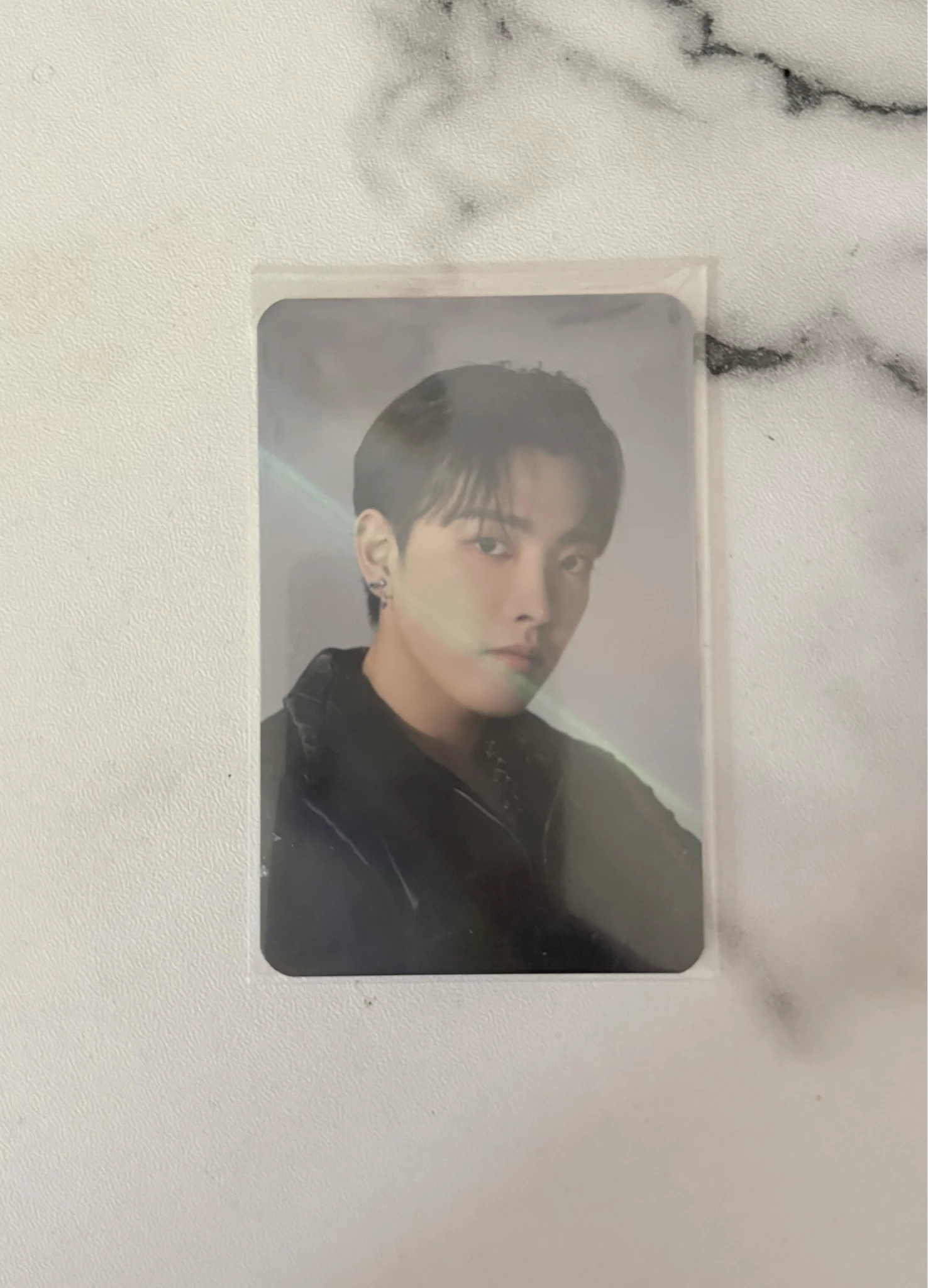 ATEEZ Hongjoong ATEEZ - Hongjoong - The Fellowship : Break The Wall Event holographic (hologram) tour merch listing photo 1