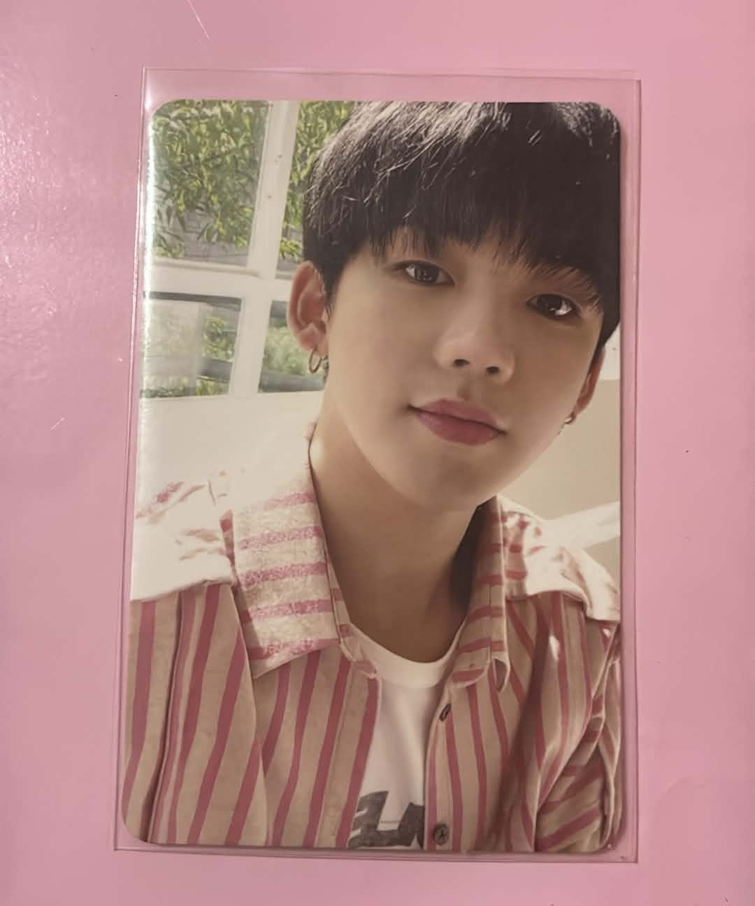 TREASURE Choi Hyunsuk TREASURE - Choi Hyunsuk - THE FIRST STEP : TREASURE EFFECT Album green version album photocard version 2 selfie listing photo 1
