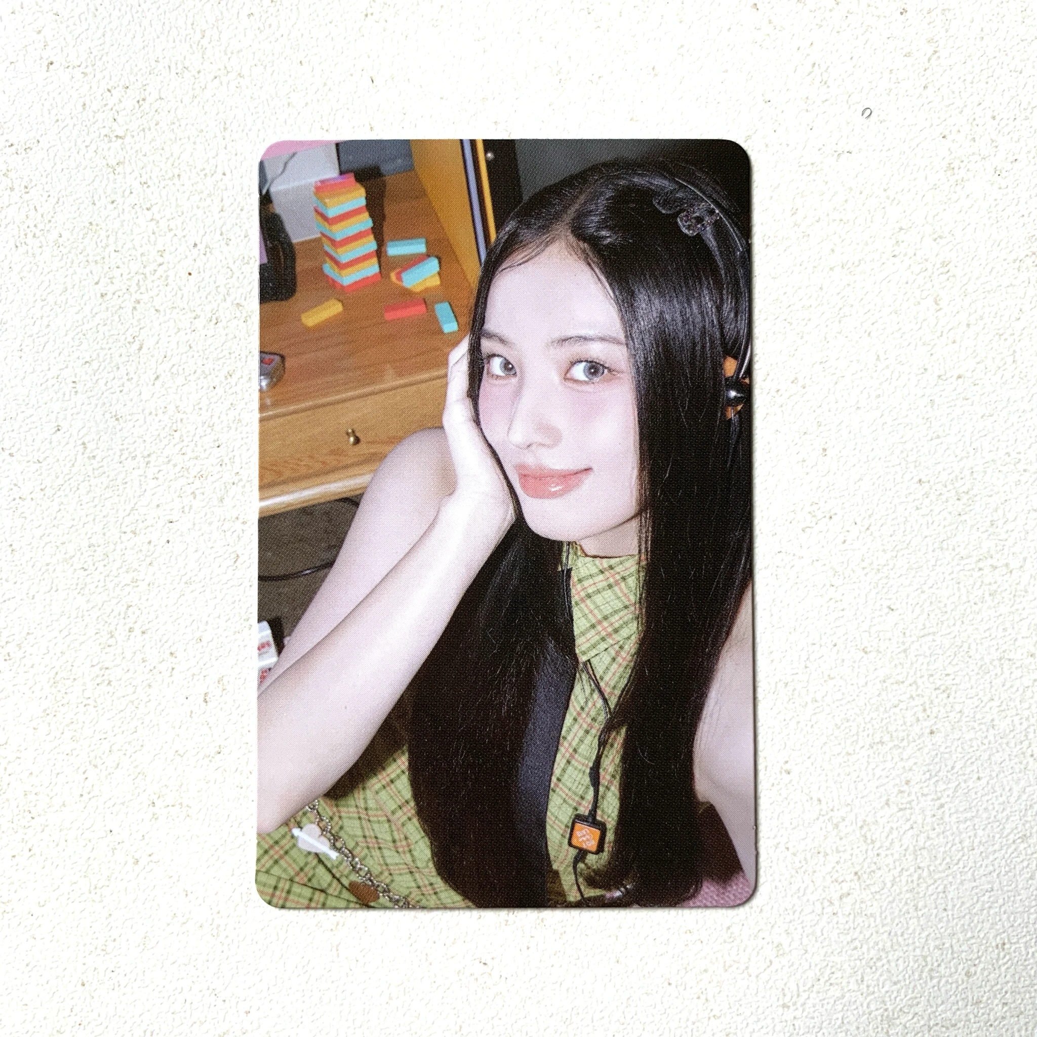 NMIXX Jini NMIXX - Jini - 2023 Seasons Greetings - Girls Over Flowers Other season's greetings photocard set listing photo 1