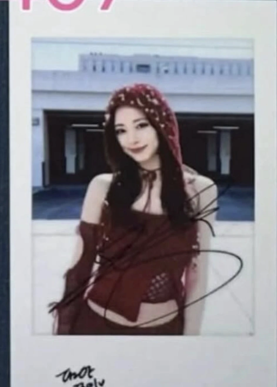 TWICE Tzuyu TWICE - Tzuyu - THIS IS FOR Album withfans / yizhiyu (yzy) polaroid listing photo 1