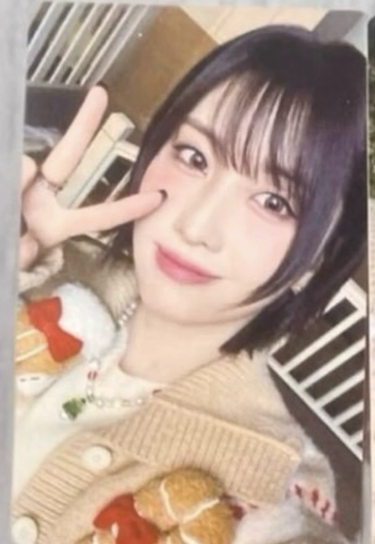 TWICE Momo TWICE - Momo - 2025 JYP JAPAN POP-UP "Holiday Morning" Event once japan version listing photo 1