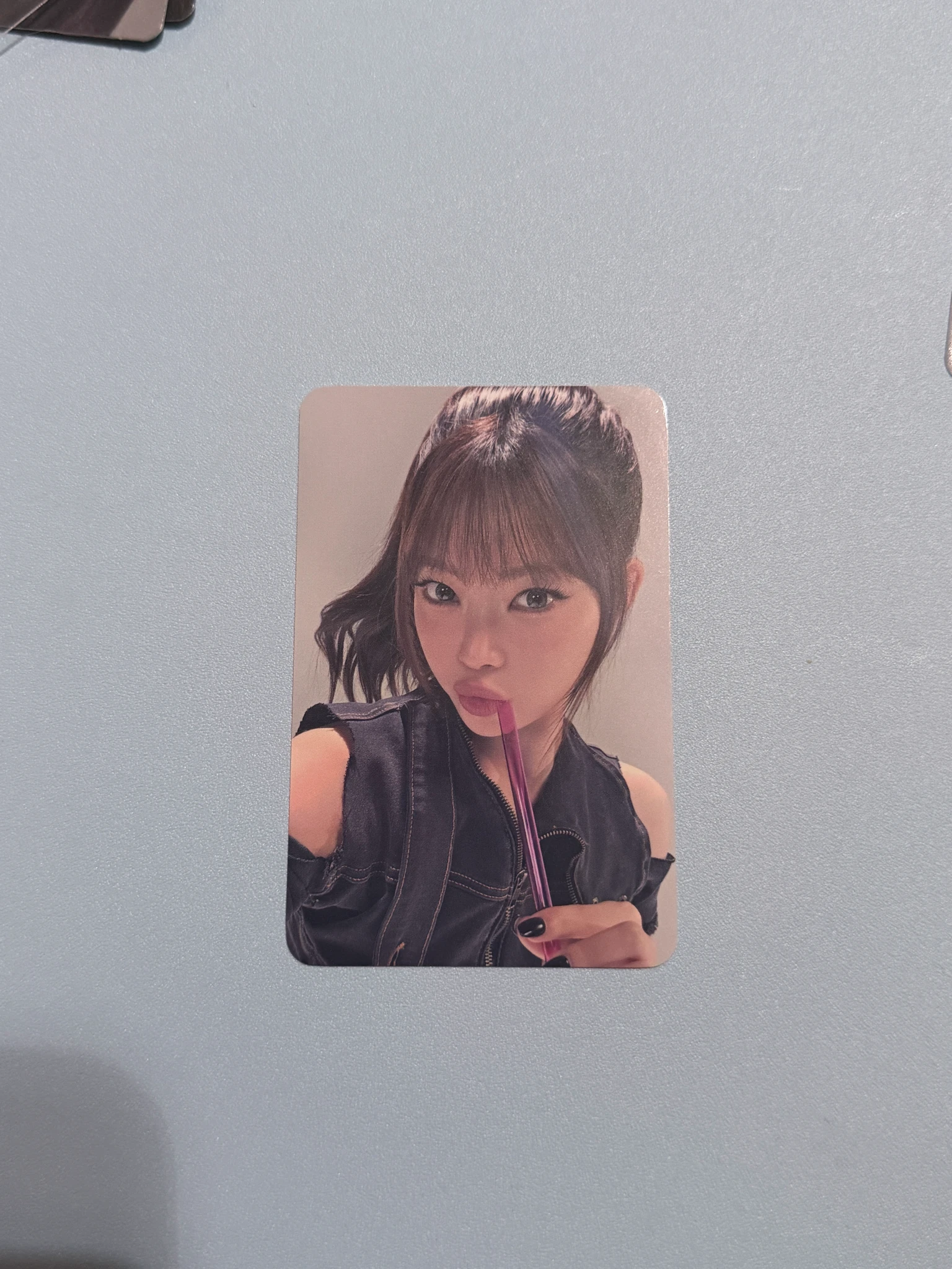LE SSERAFIM Hong Eunchae LE SSERAFIM - Hong Eunchae - VR Concert: Invitation Event viewfinder merch listing photo 1
