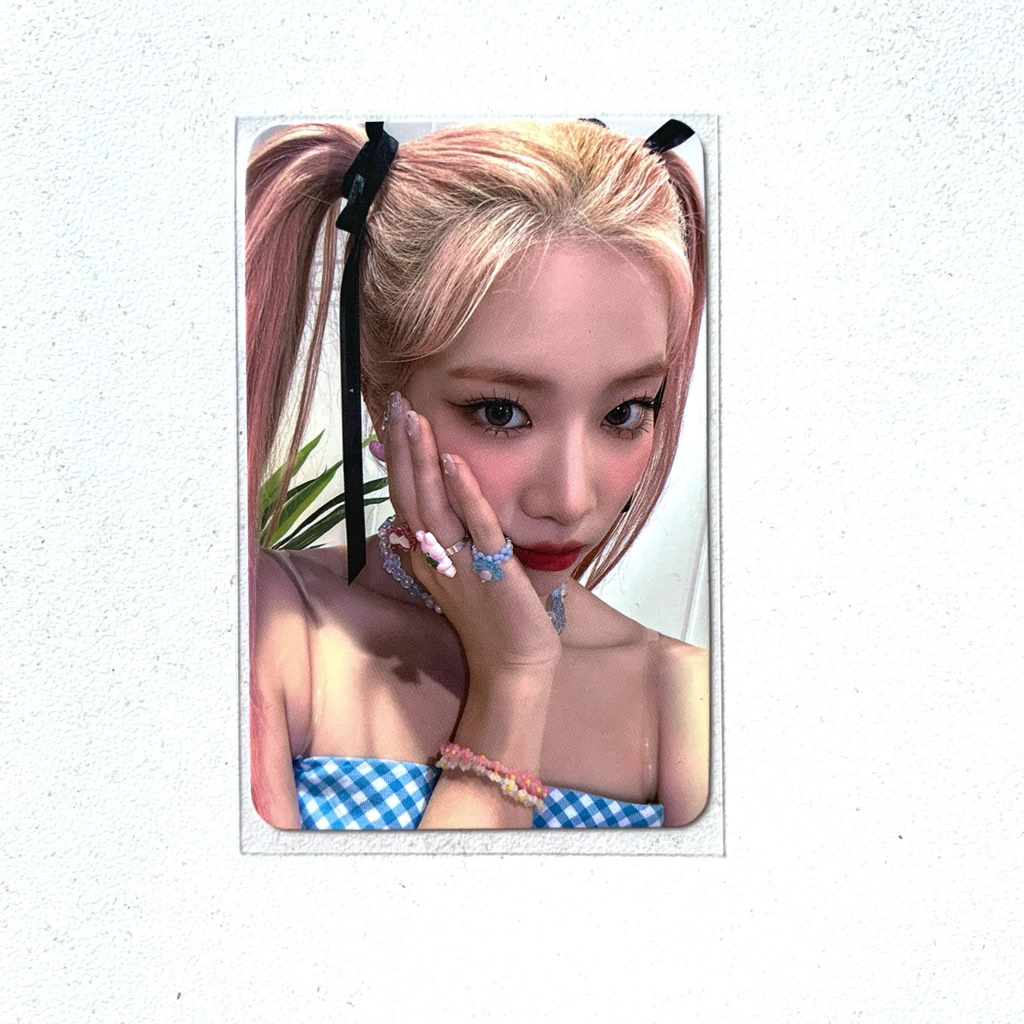 LOONA Kim Lip LOONA - Kim Lip - Flip That Album wonderwall online fansign listing photo 1