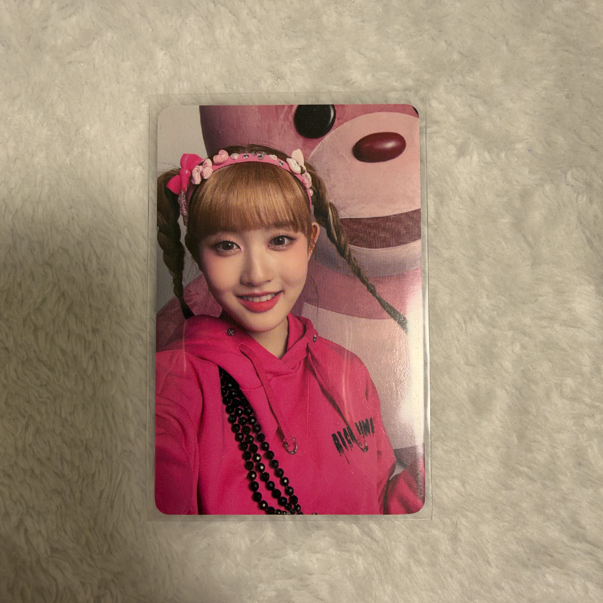 STAYC Sieun STAYC - Sieun - BELLYGOM x STAYC Teddy Bear Pop-Up House Event bellygom merch photocard purchase benefit listing photo 1