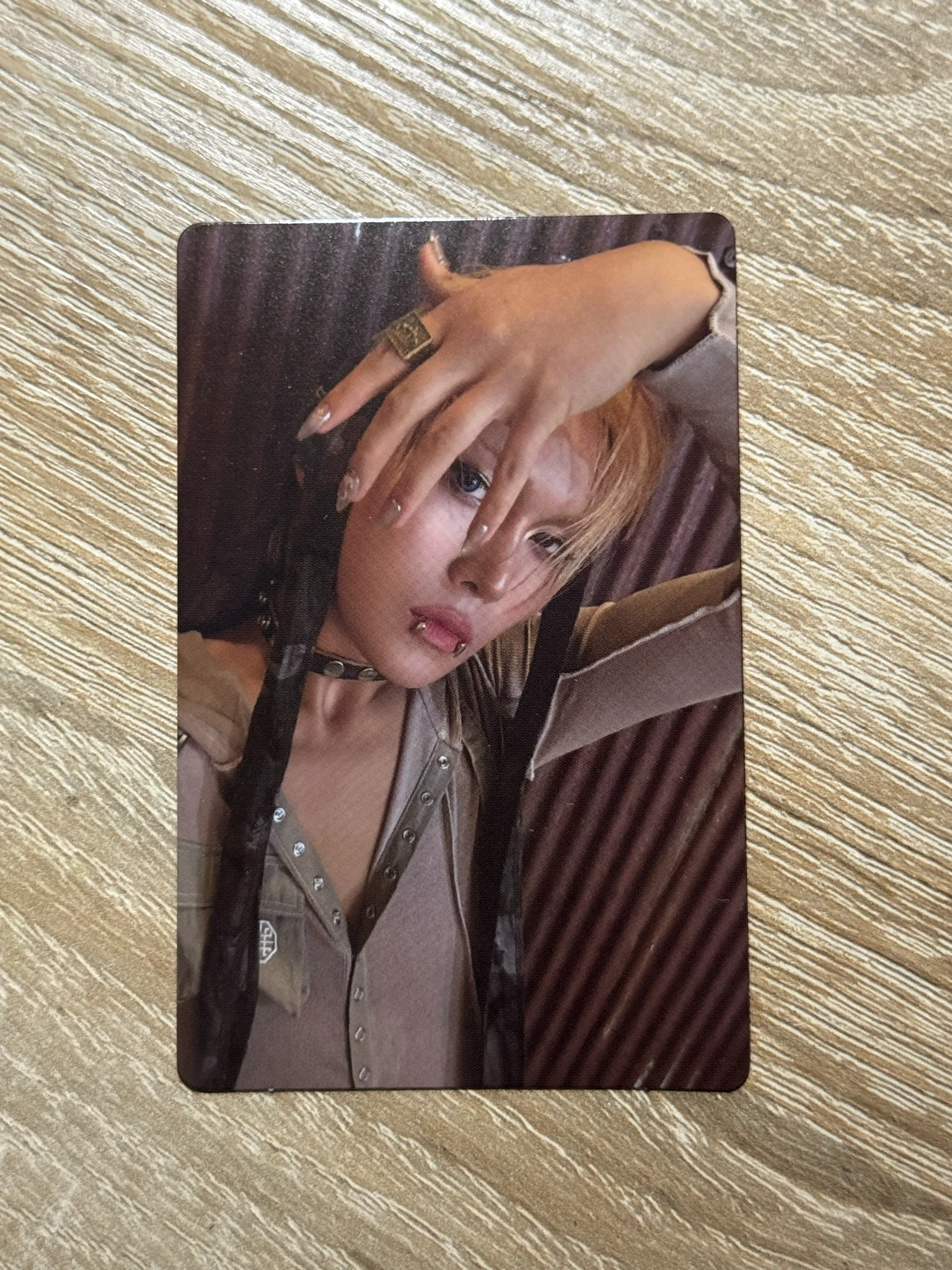 XLOV Hyun XLOV - Hyun - UXLXVE Album album photocard N version listing photo 1