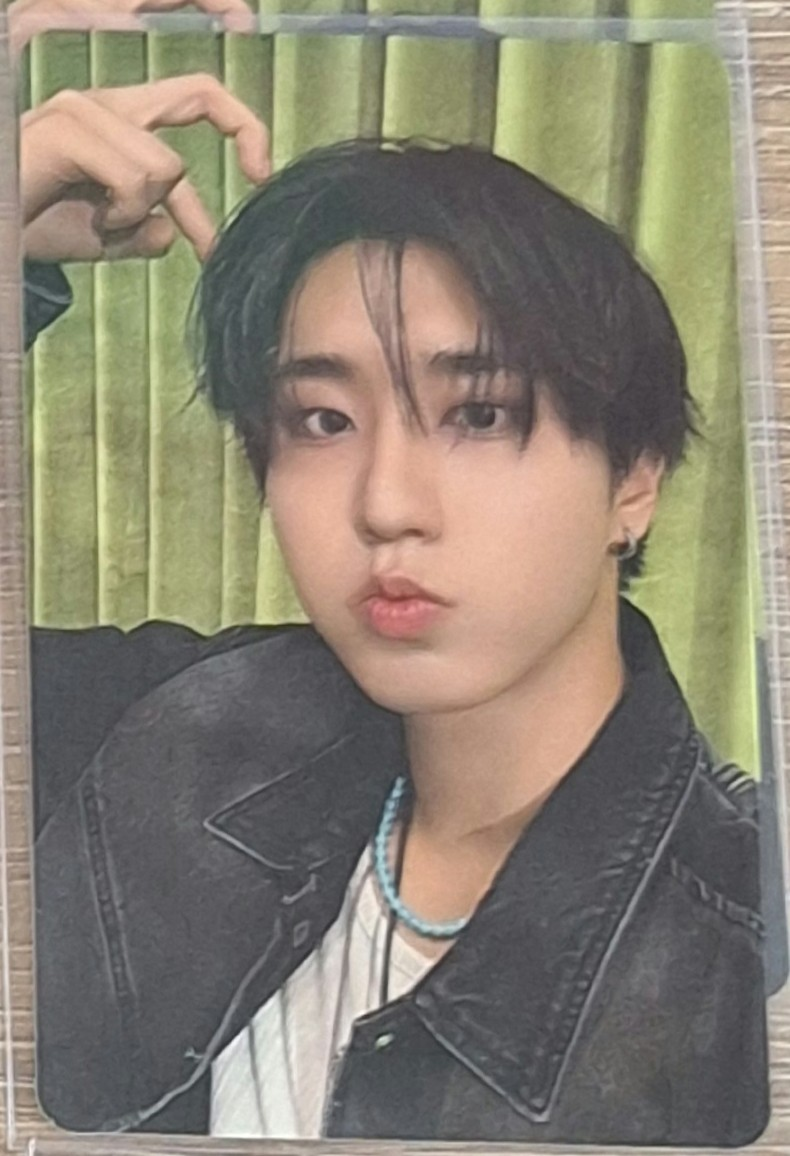 Stray Kids HAN Stray Kids - HAN - Hollow Album hmv japan pob (pre-order benefit) listing photo 1