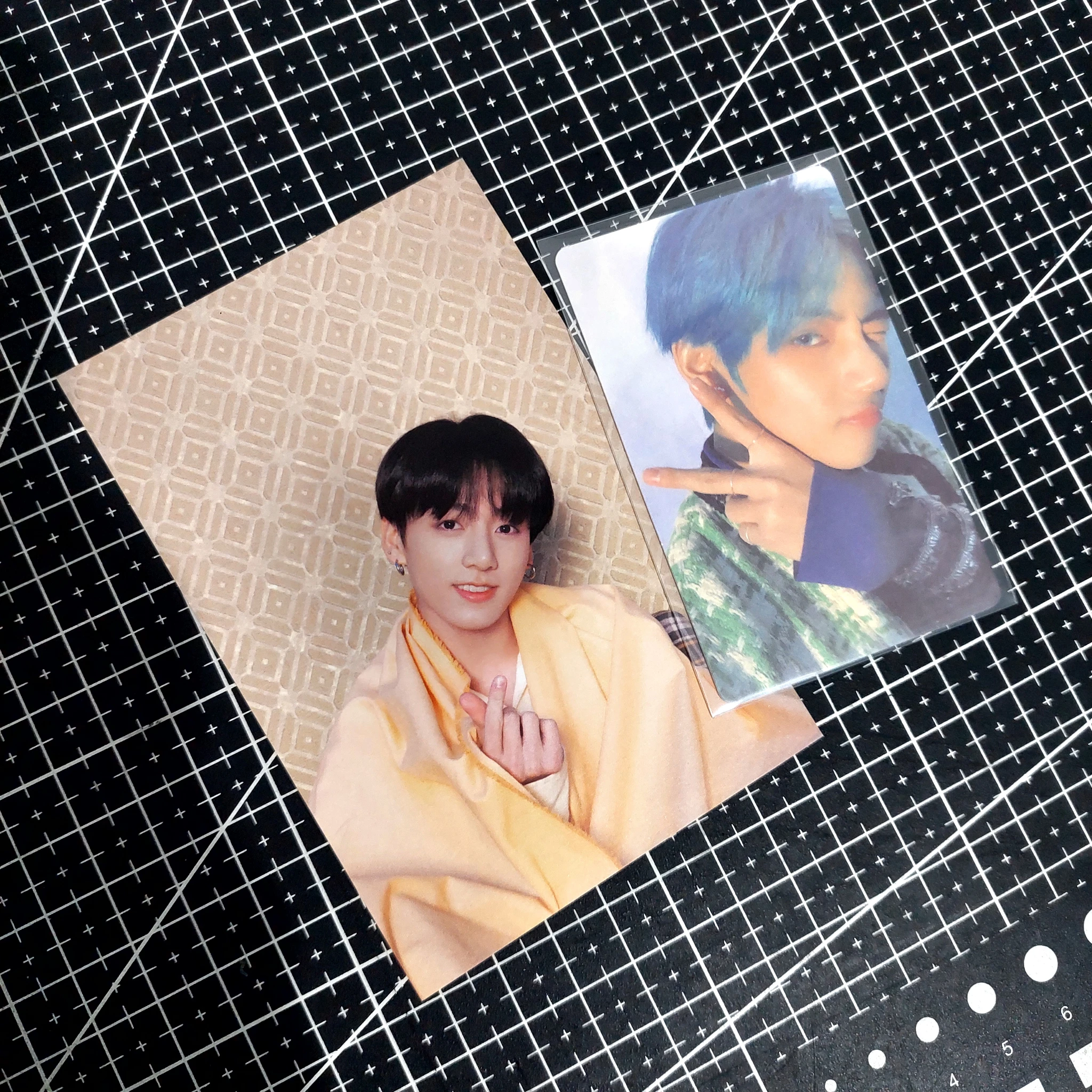 BTS V BTS - V - Map of the Soul: Persona Album album photocard ver. 4 listing photo 1