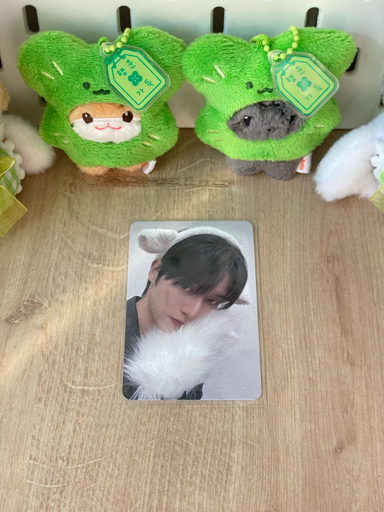 ATEEZ Wooyoung ATEEZ - Wooyoung - Golden Hour : Part.4 Album makestar pob (pre-order benefit) fansign round 5 listing photo 1