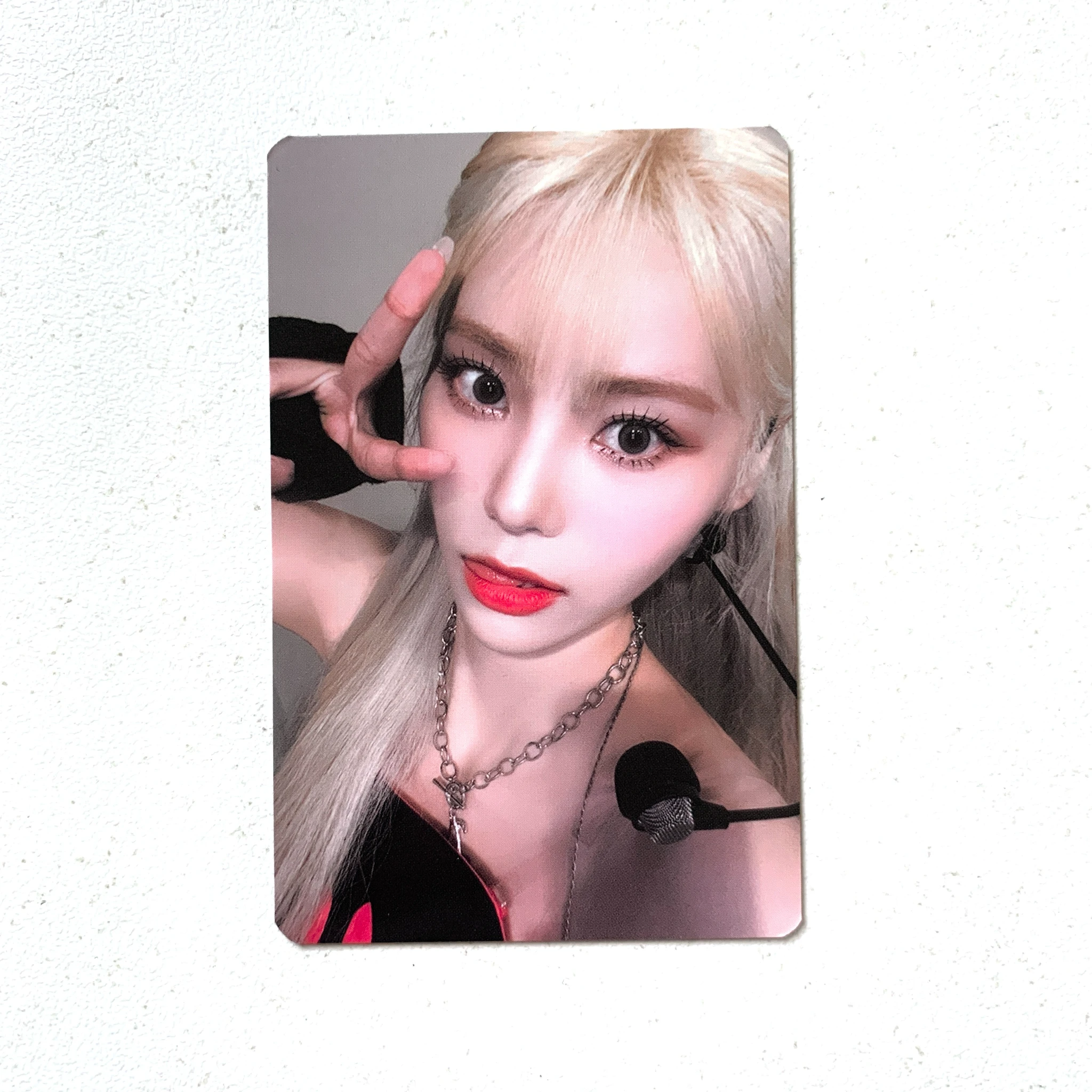 LOONA JinSoul LOONA - JinSoul - 2022 1st World Tour LOONATHEWORLD Event mymusictaste (mmt) trading card photocard set listing photo 1