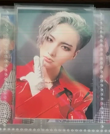 ATEEZ Seonghwa ATEEZ - Seonghwa - ZERO : FEVER Part.2 Album holographic (hologram) y global music (yglobal) video call/fancall listing photo 1