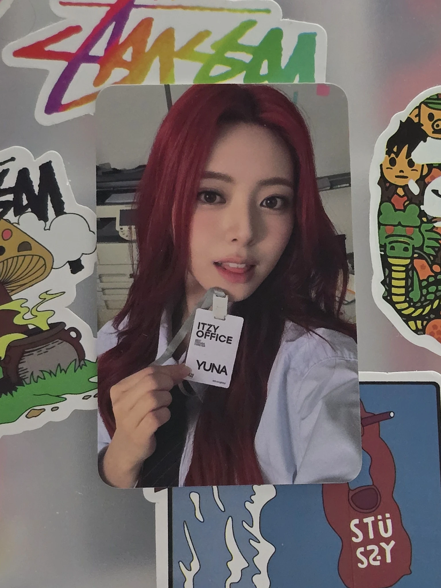 ITZY Yuna ITZY - Yuna - 2025: Best Friends Forever Season's Greetings Other jyp shop pob (pre-order benefit) listing photo 1