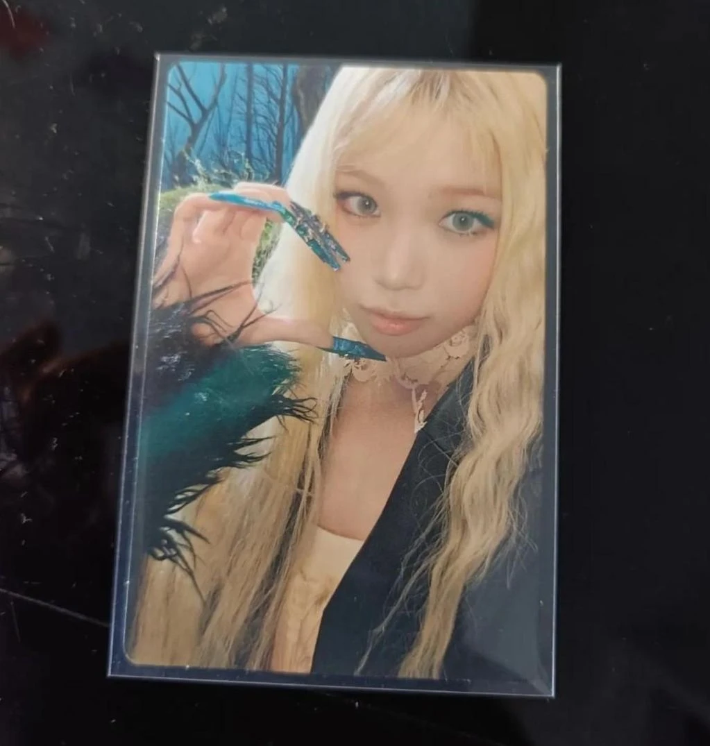 LE SSERAFIM Kim Chaewon LE SSERAFIM - Kim Chaewon - PUREFLOW pt.1 Album trading card merch photocard listing photo 1