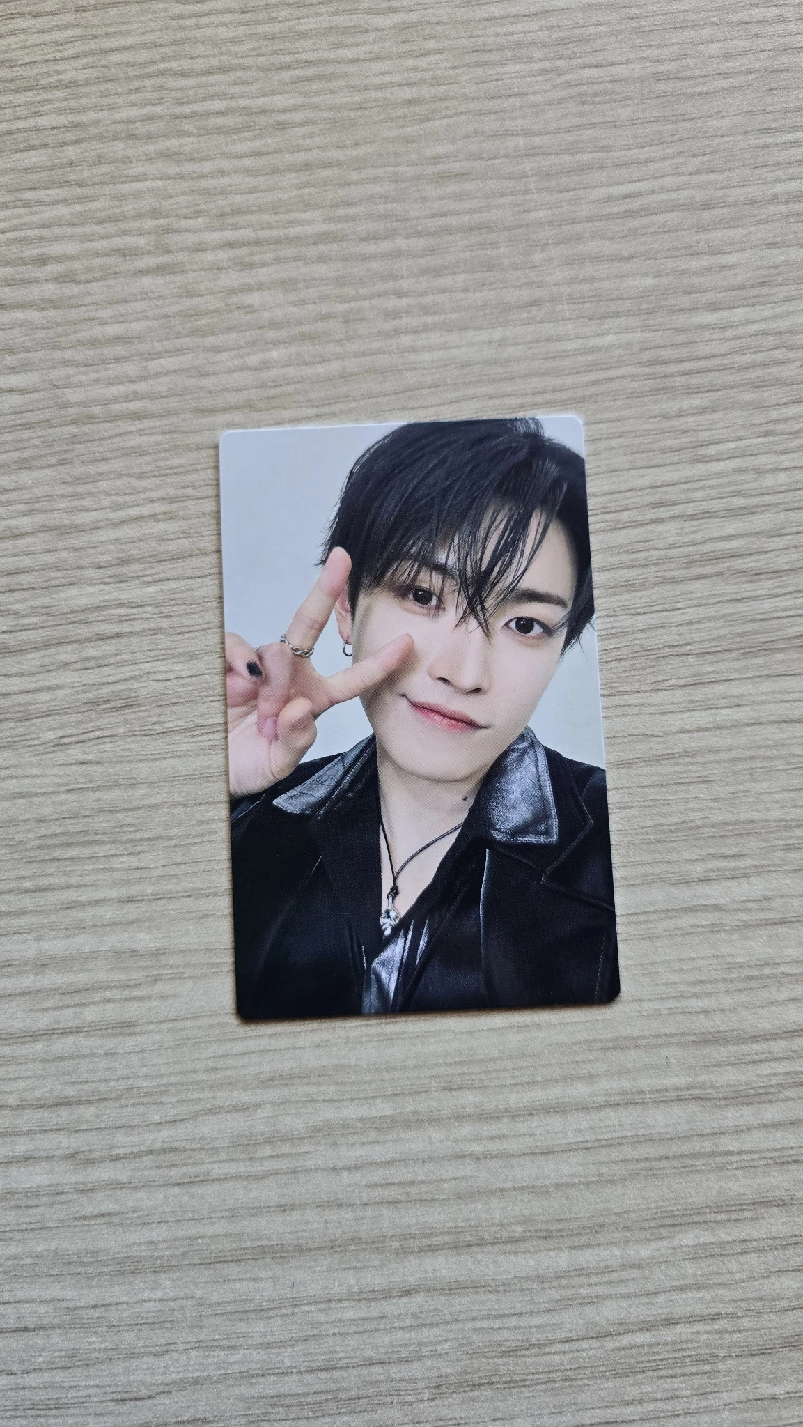 ATEEZ Hongjoong ATEEZ - Hongjoong - Ashes to Light Album member version listing photo 1