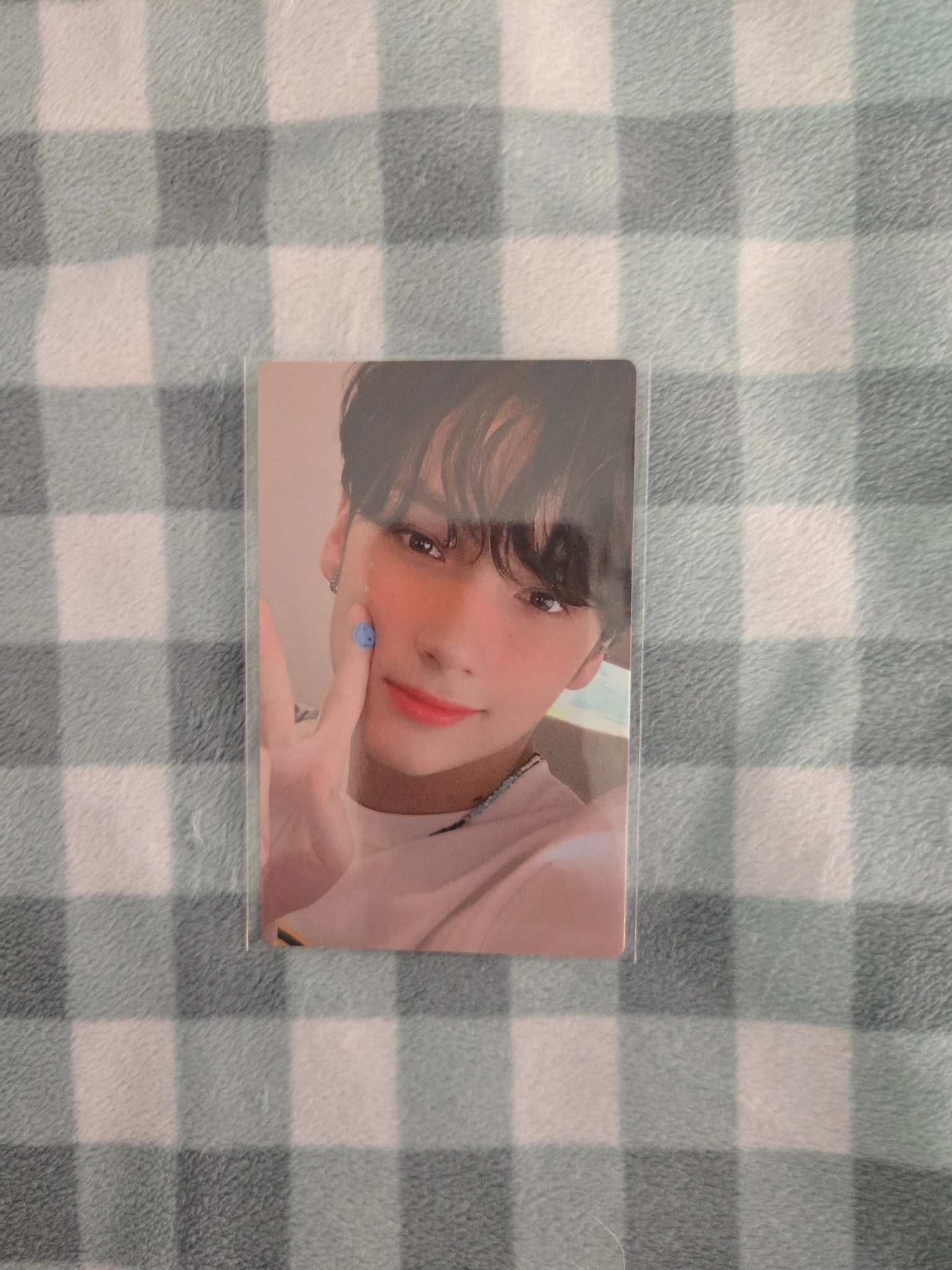 TOMORROW X TOGETHER Huening Kai TOMORROW X TOGETHER - Huening Kai - Minisode 1: Blue Hour Album album photocard R version listing photo 1