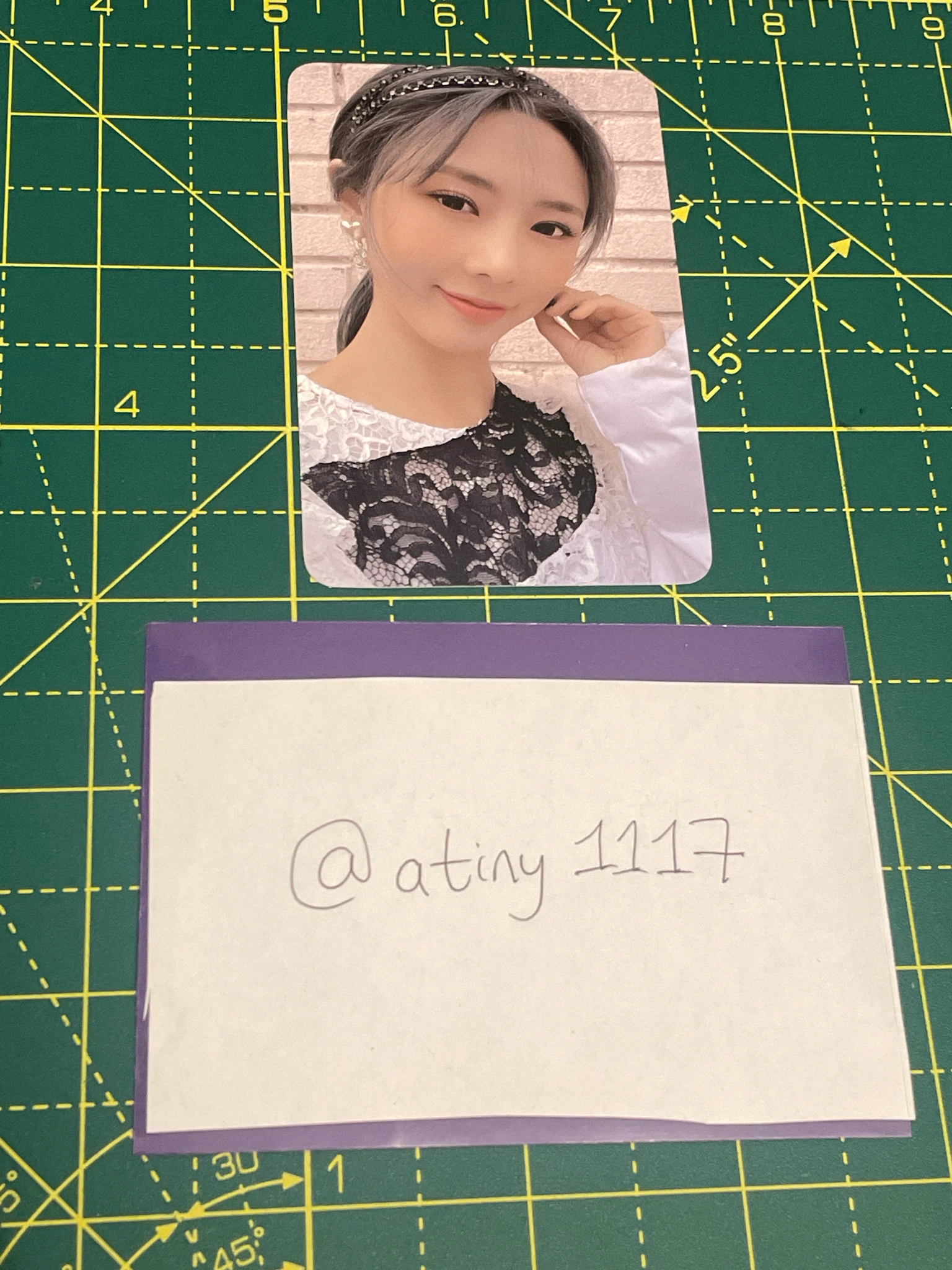 Dreamcatcher Yoohyeon Dreamcatcher - Yoohyeon - Dystopia : Road to Utopia Album pre-order benefit (pob) ktown4u listing photo 1