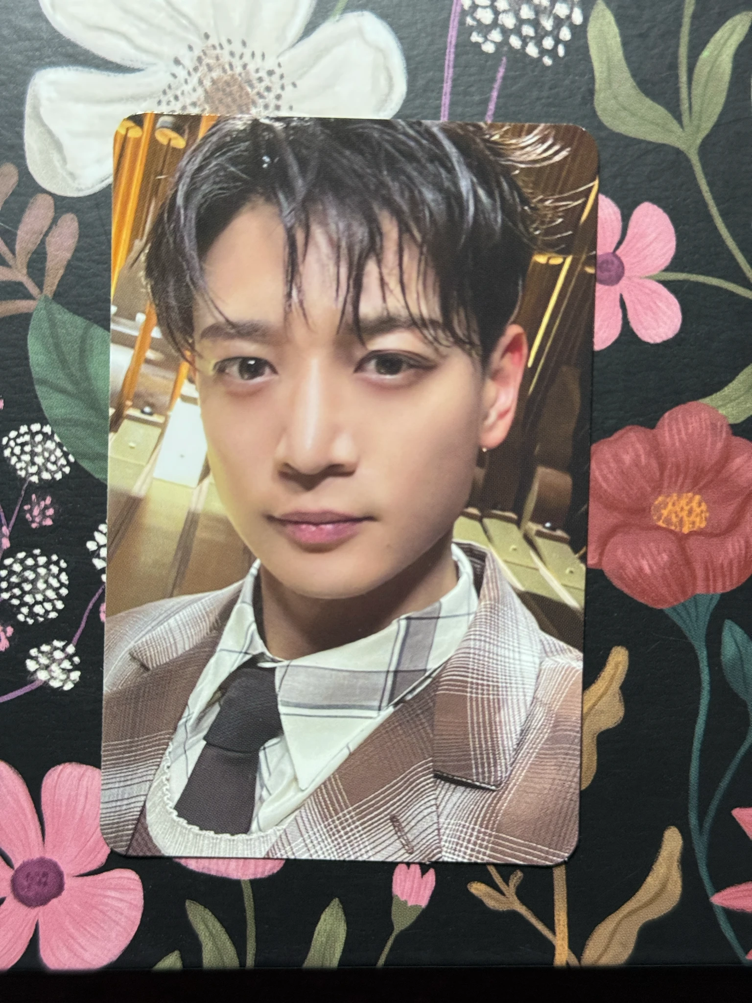 SHINee Minho SHINee - Minho - HARD - The 8th Album Album album photocard digipack version listing photo 1