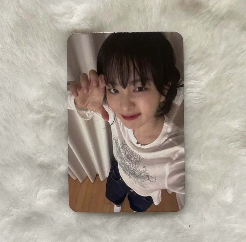 Red Velvet Seulgi cmeqz8o0a001f136wacczbsh5 Album photocard listing photo 1
