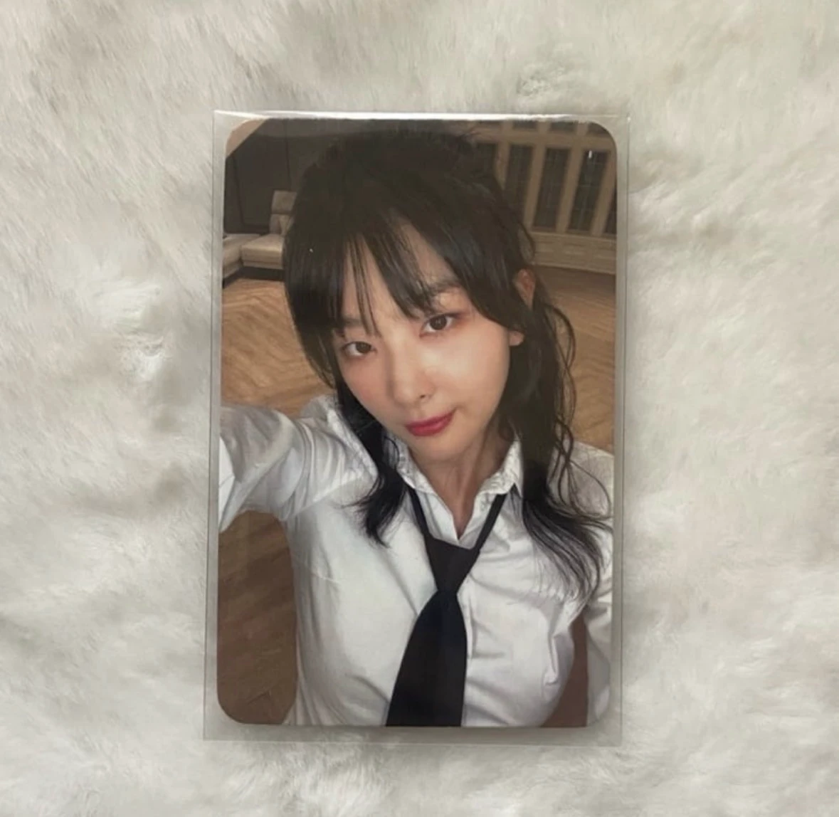 Red Velvet Seulgi cmeqz8o0a001f136wacczbsh5 Album photocard listing photo 1