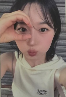 NMIXX Haewon NMIXX - Haewon - MIXXPEDIA : PICK MACAU & HONGKONG Other photobook photocard set listing photo 1