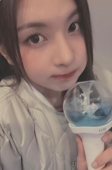 NMIXX Bae NMIXX - Bae - Expérgo Album lightstick soundwave pop-up store round 3 listing photo 1