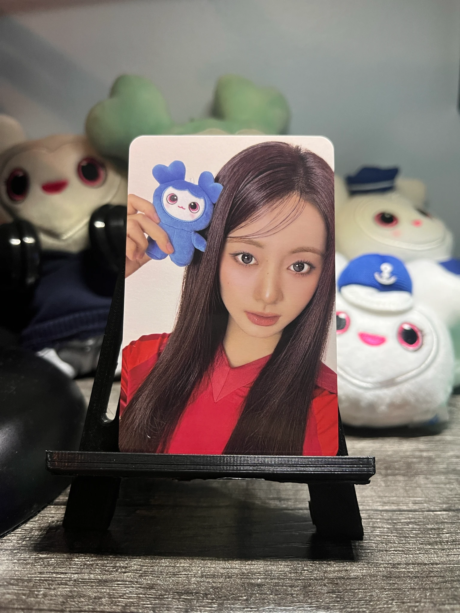 TWICE Tzuyu TWICE - Tzuyu - 2026 Season’s Greetings: RED WHISPERS Other photocard set season's greetings listing photo 1