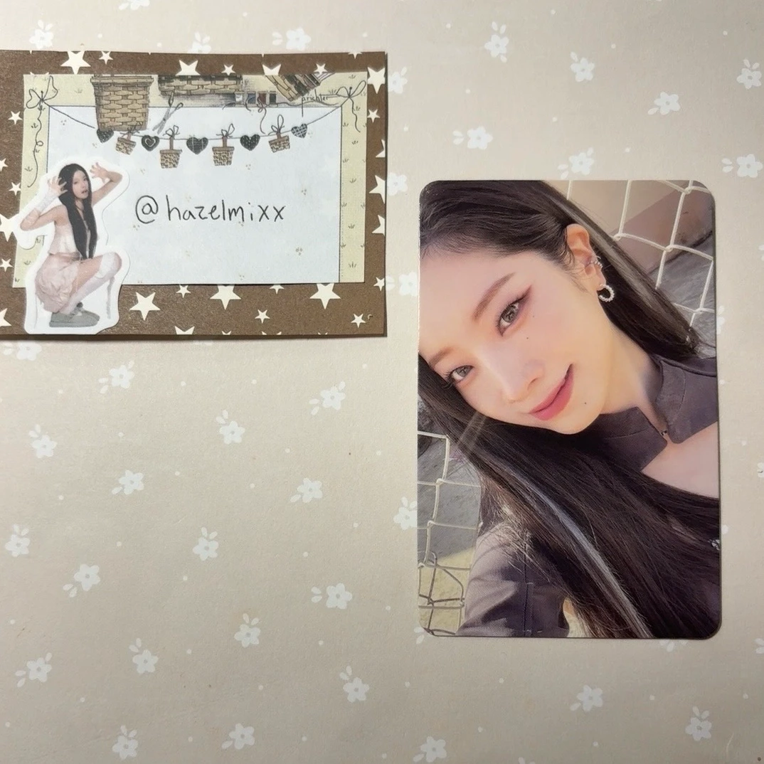 TWICE Dahyun TWICE-Dahyun-Album-READY TO BE listing photo 1