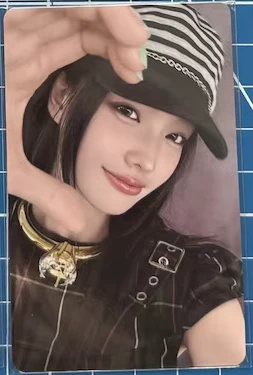 ILLIT Iroha ILLIT - Iroha - I Got Your Back Album weverse japan shop (wvj) pob (pre-order benefit) listing photo 1