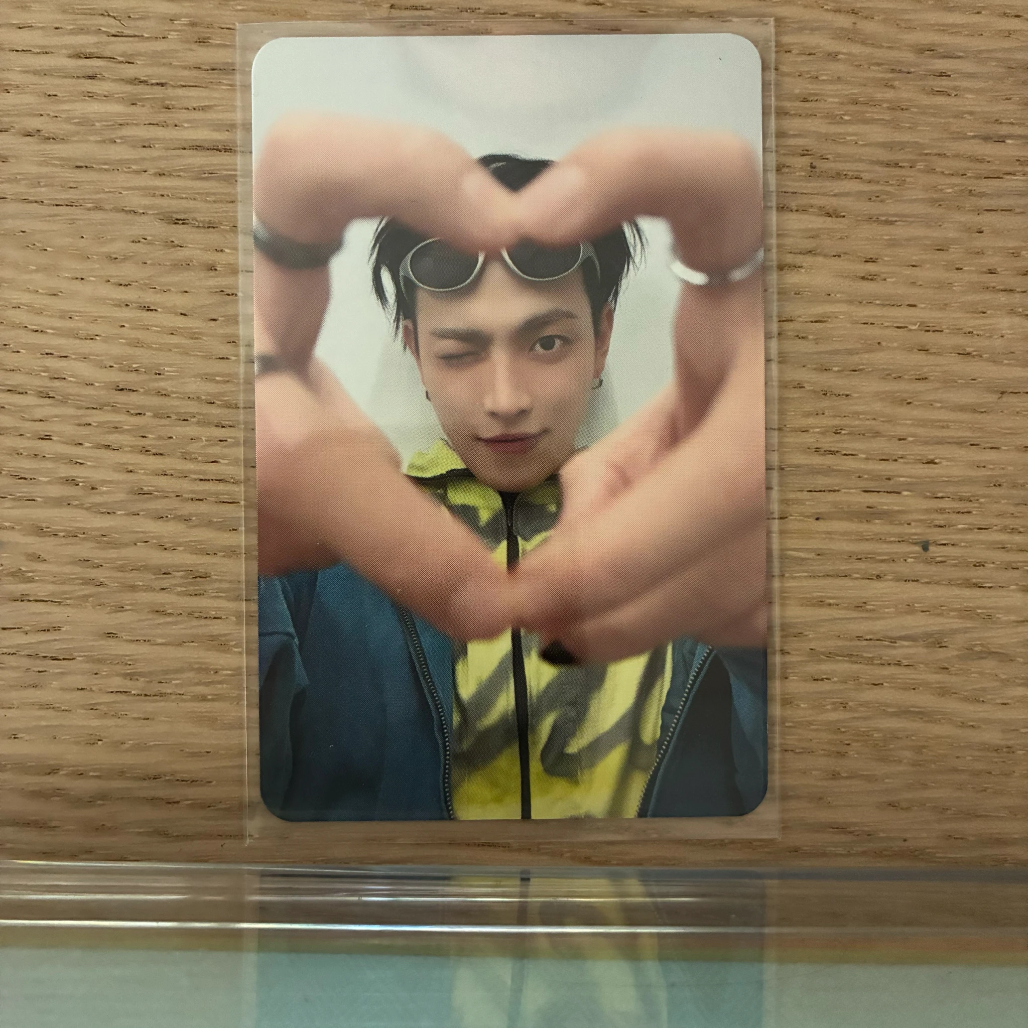 ATEEZ Hongjoong ATEEZ - Hongjoong - ANITEEZ IN COLOR Other random photocard listing photo 1