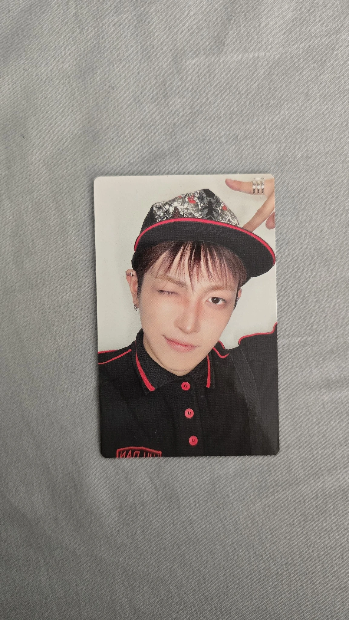 ATEEZ Hongjoong ATEEZ - Hongjoong - BAD Album album photocard member version japanese album listing photo 1
