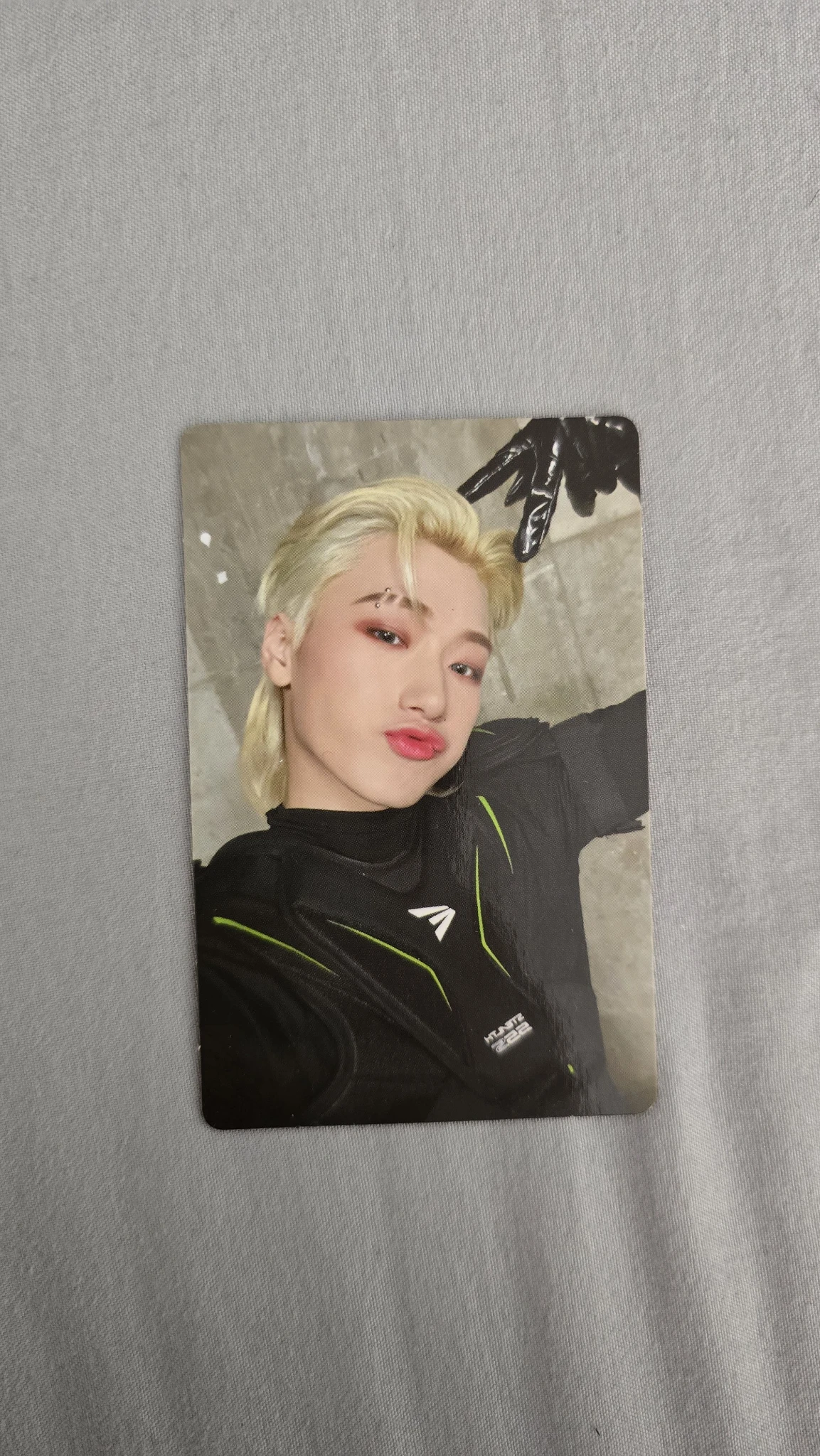 ATEEZ San ATEEZ - San - THE WORLD EP.1 : MOVEMENT Album album photocard Z version version 1 listing photo 1