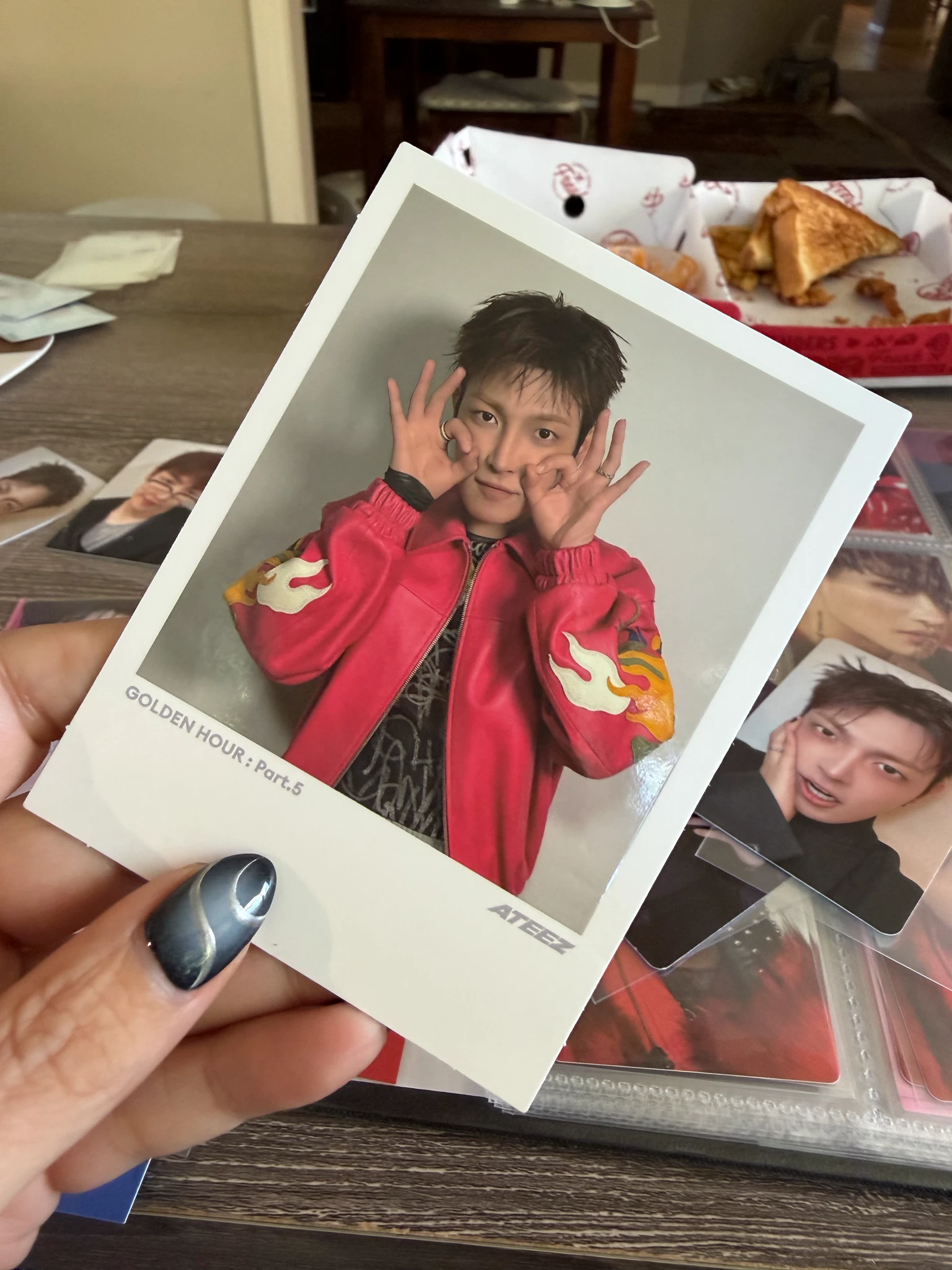 ATEEZ Hongjoong ATEEZ - Hongjoong - GOLDEN HOUR : Part.5 Album polaroid digipack version listing photo 1